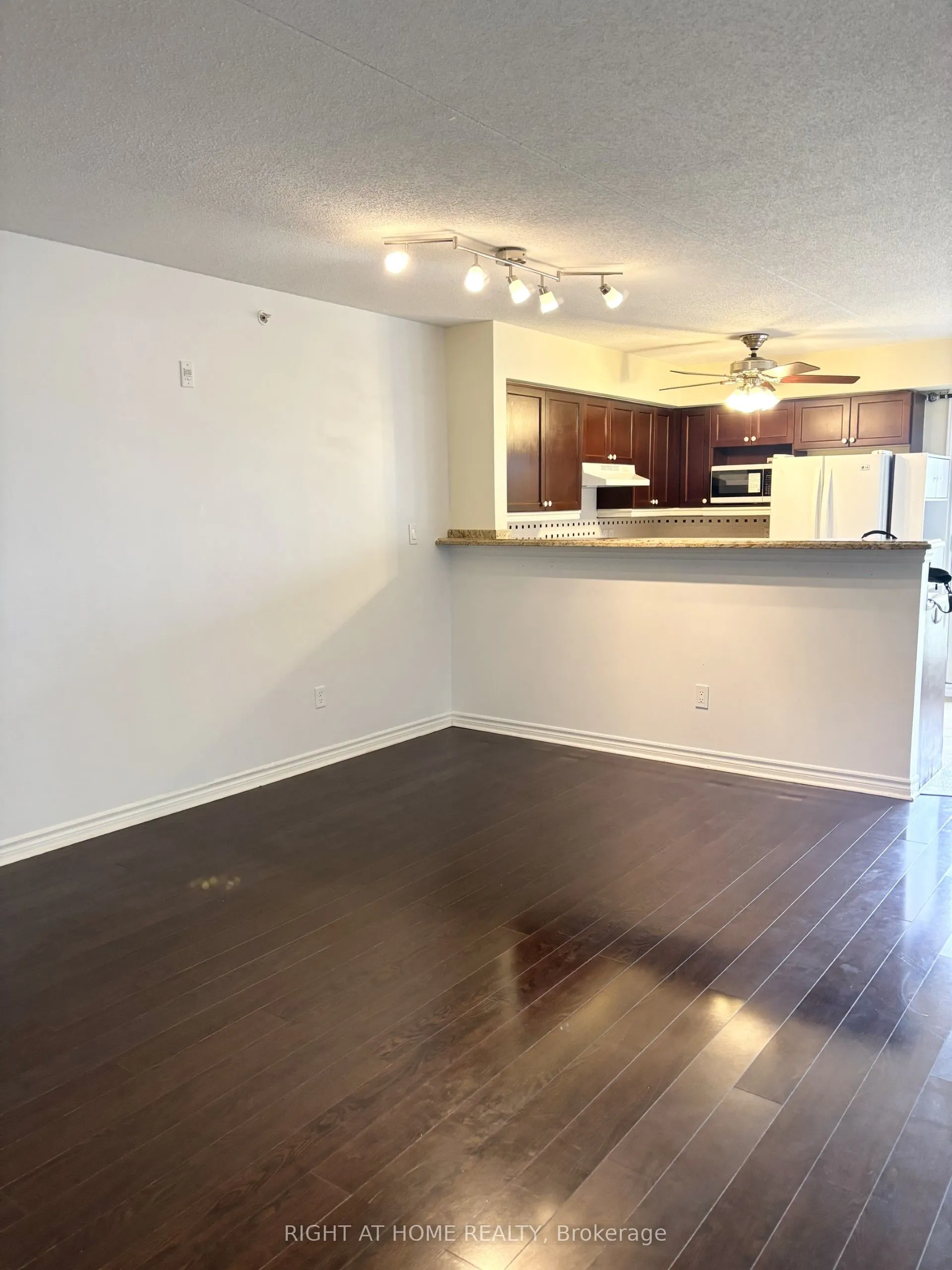 1479 Maple Avenue, #311