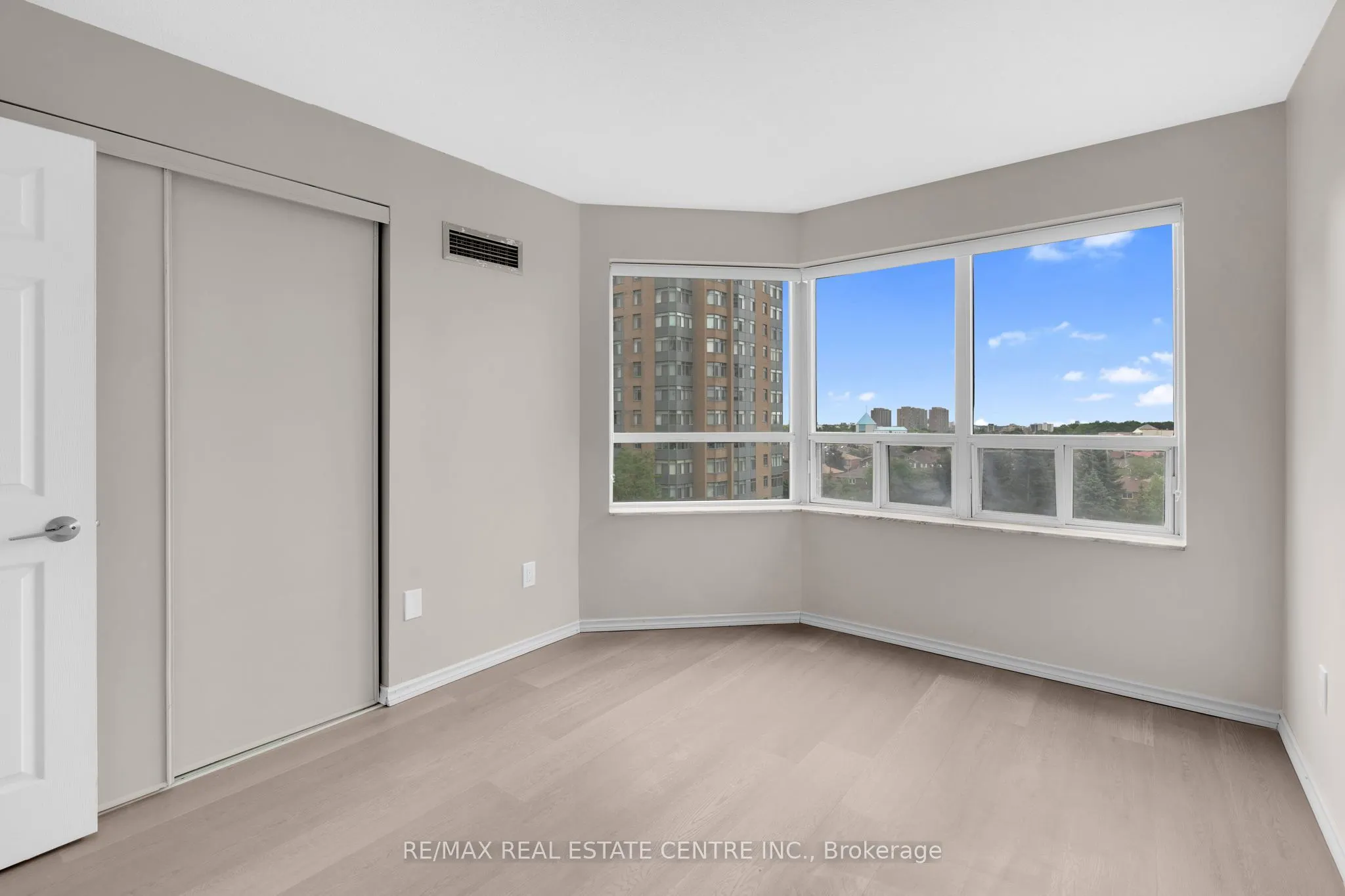 335 Webb Drive, #609