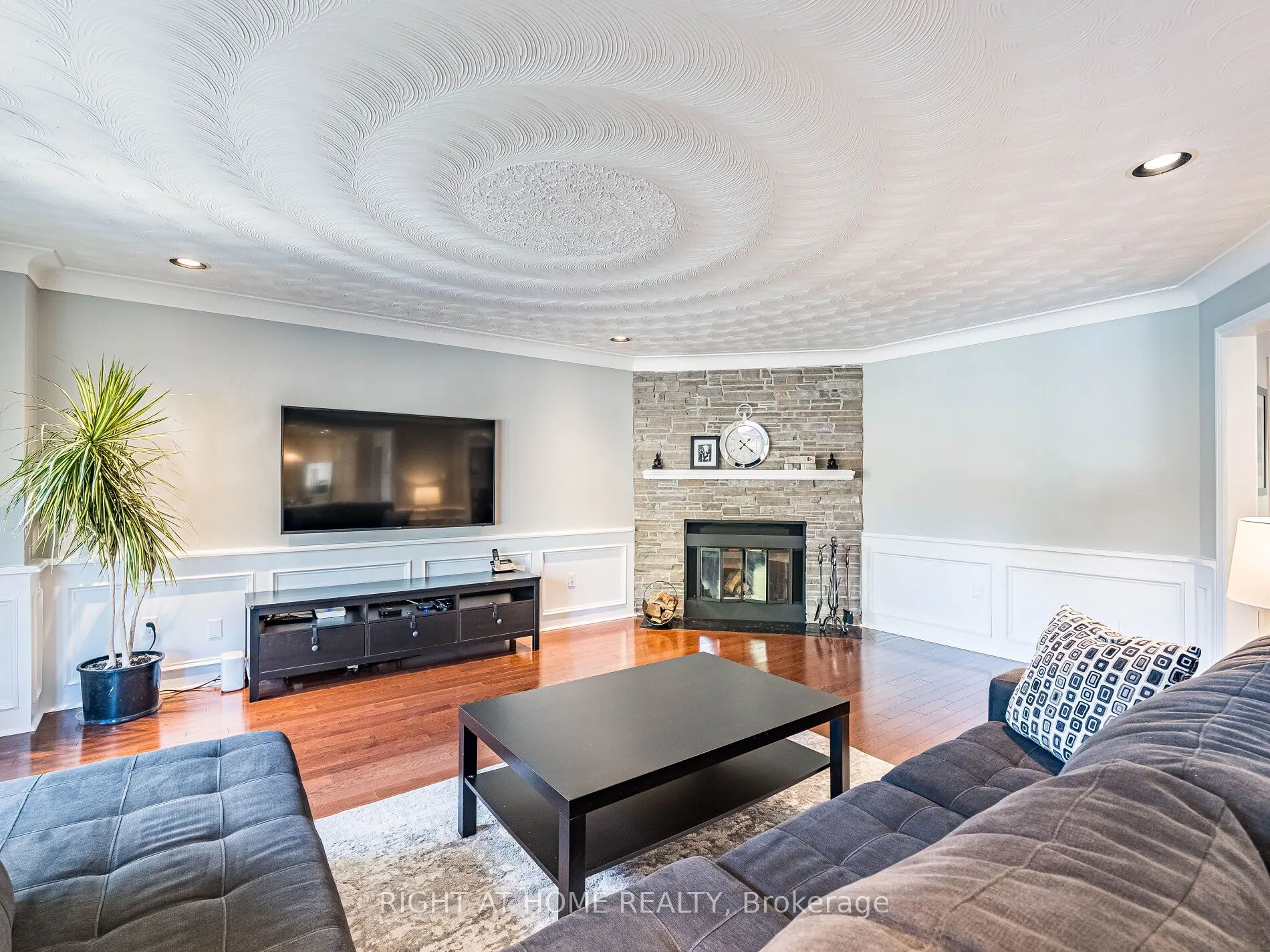 1477 Ballantrae Drive