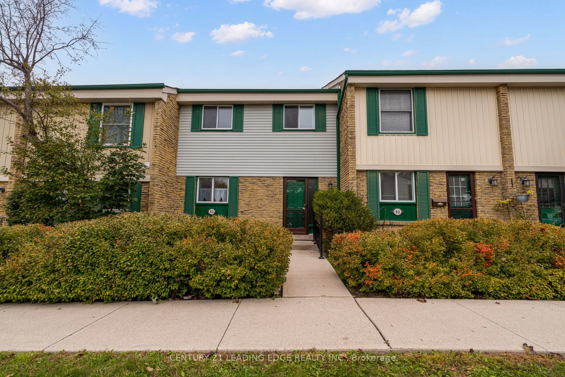 2779 GANANOQUE Drive, #93