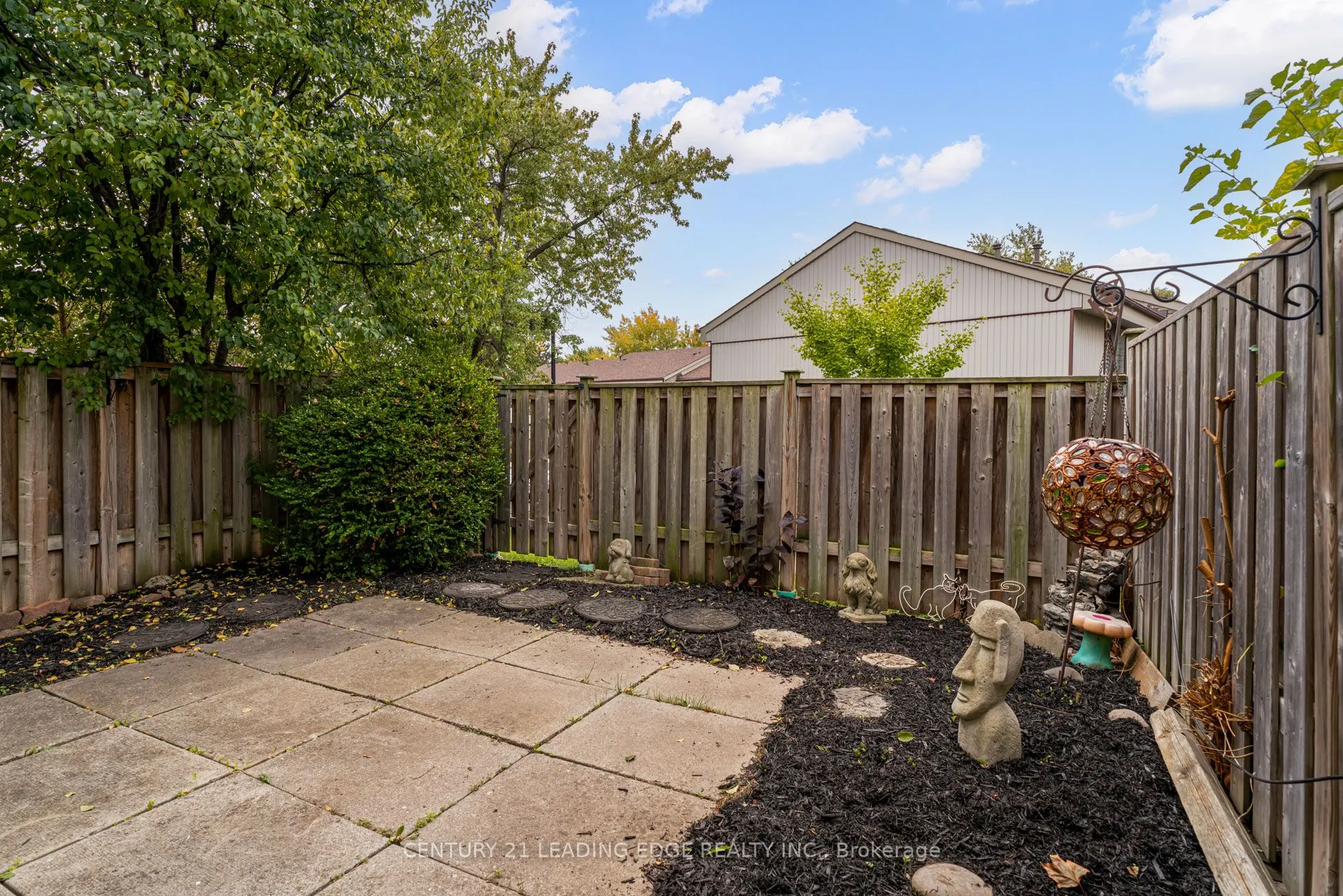2779 GANANOQUE Drive, #93