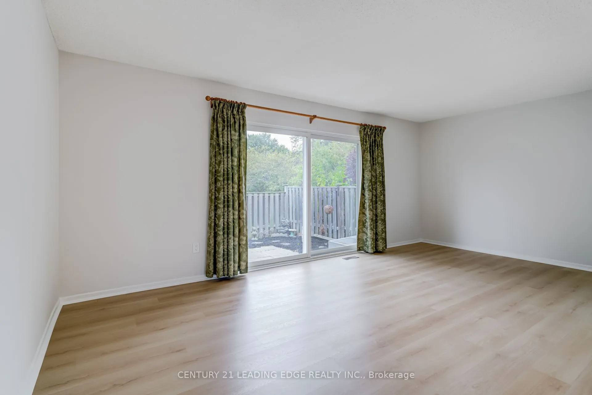 2779 GANANOQUE Drive, #93