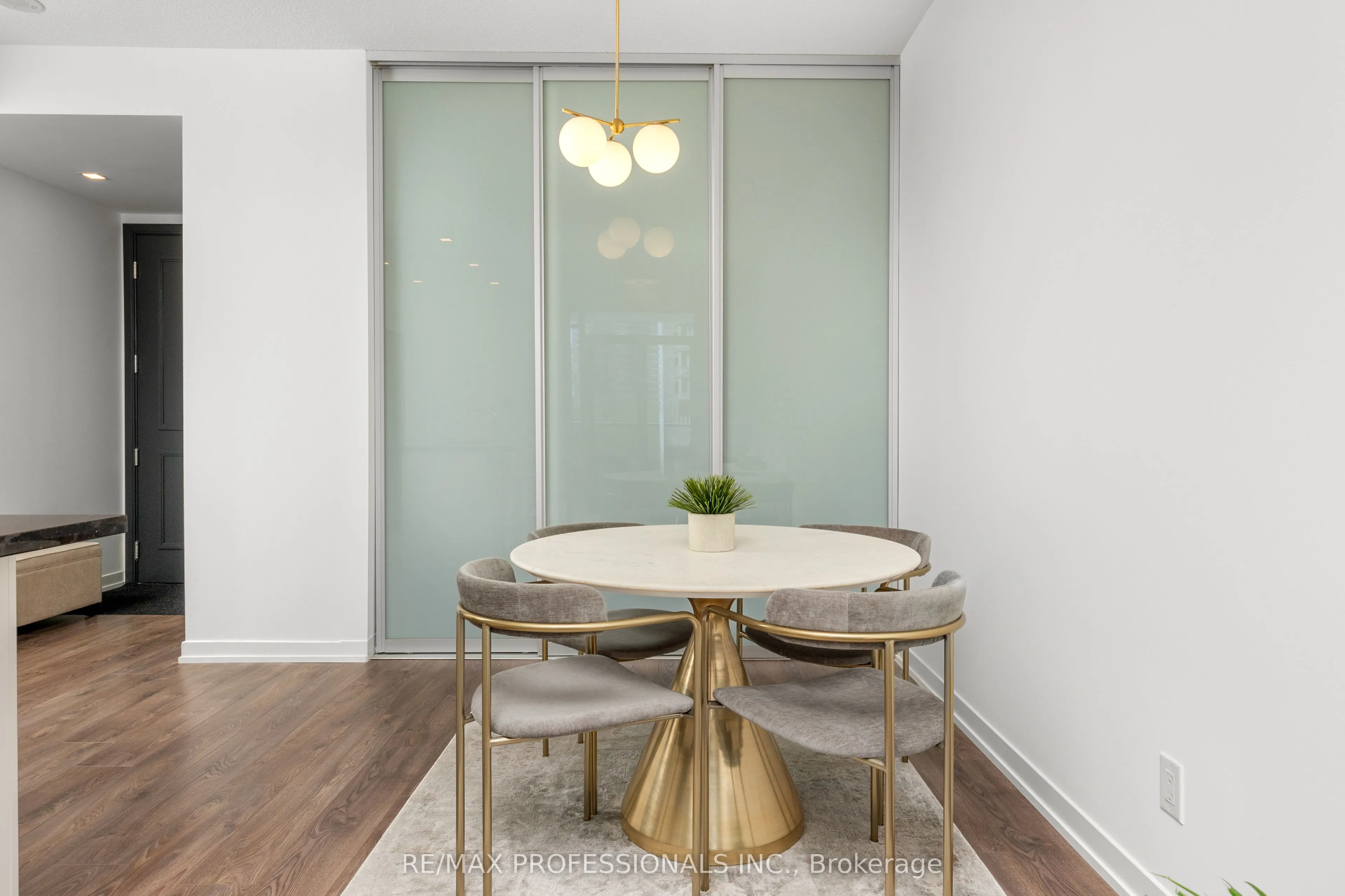 88 Park Lawn Road, #206