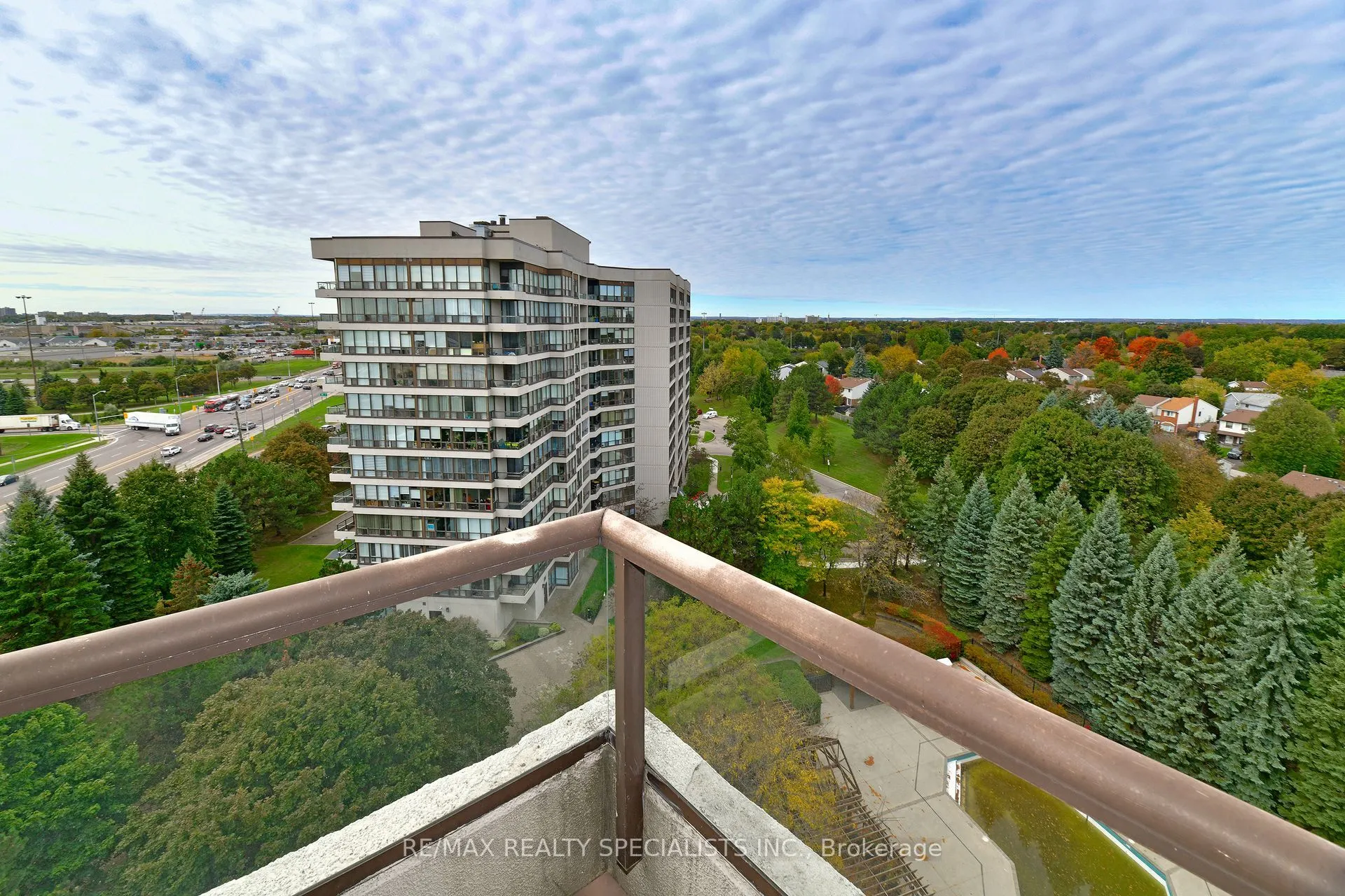 10 Laurelcrest Street, #1112