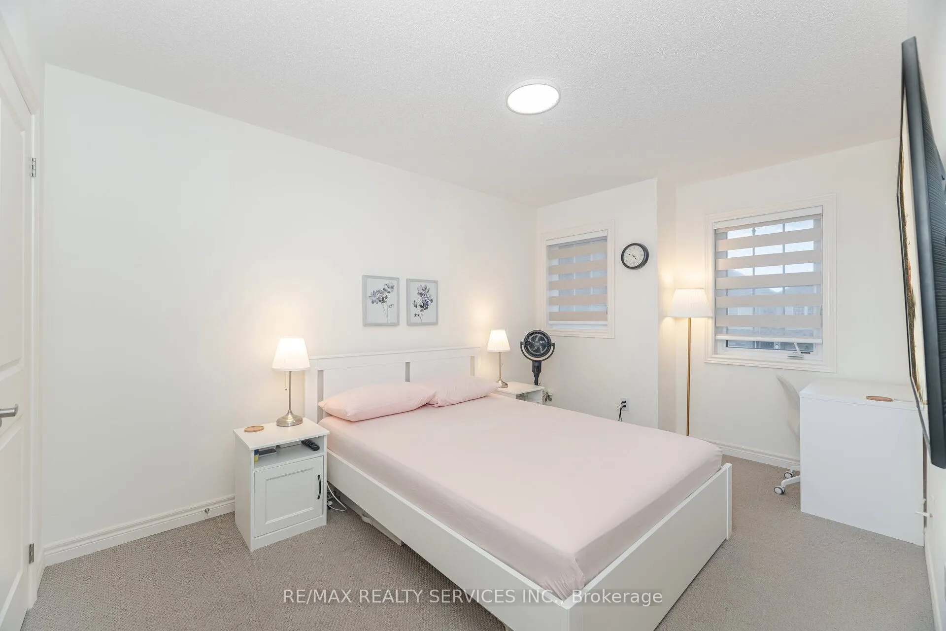 29 Benhurst Crescent