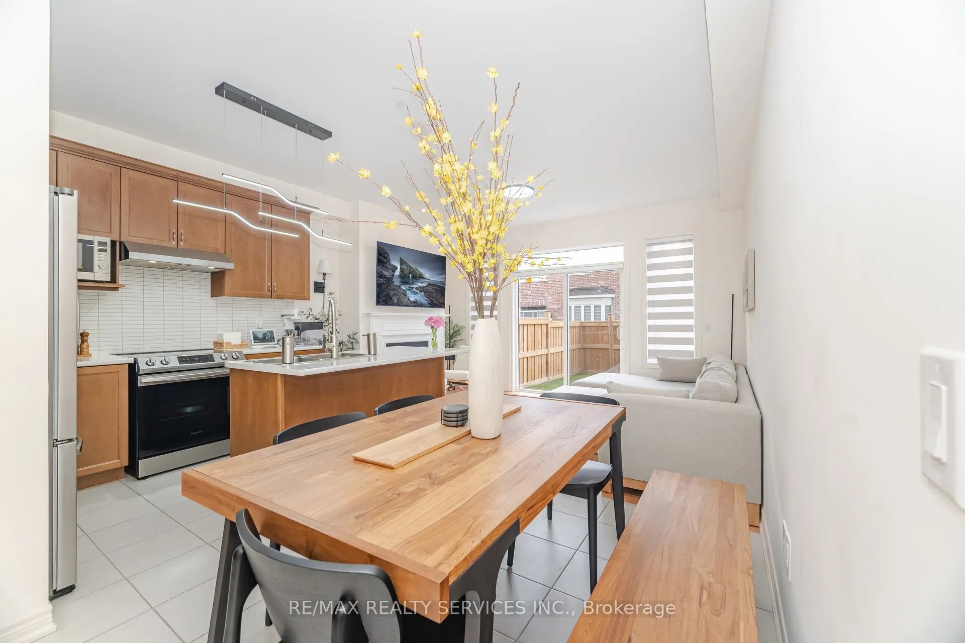 29 Benhurst Crescent