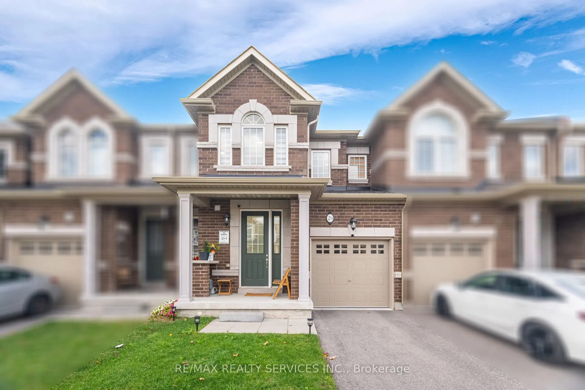 29 Benhurst Crescent