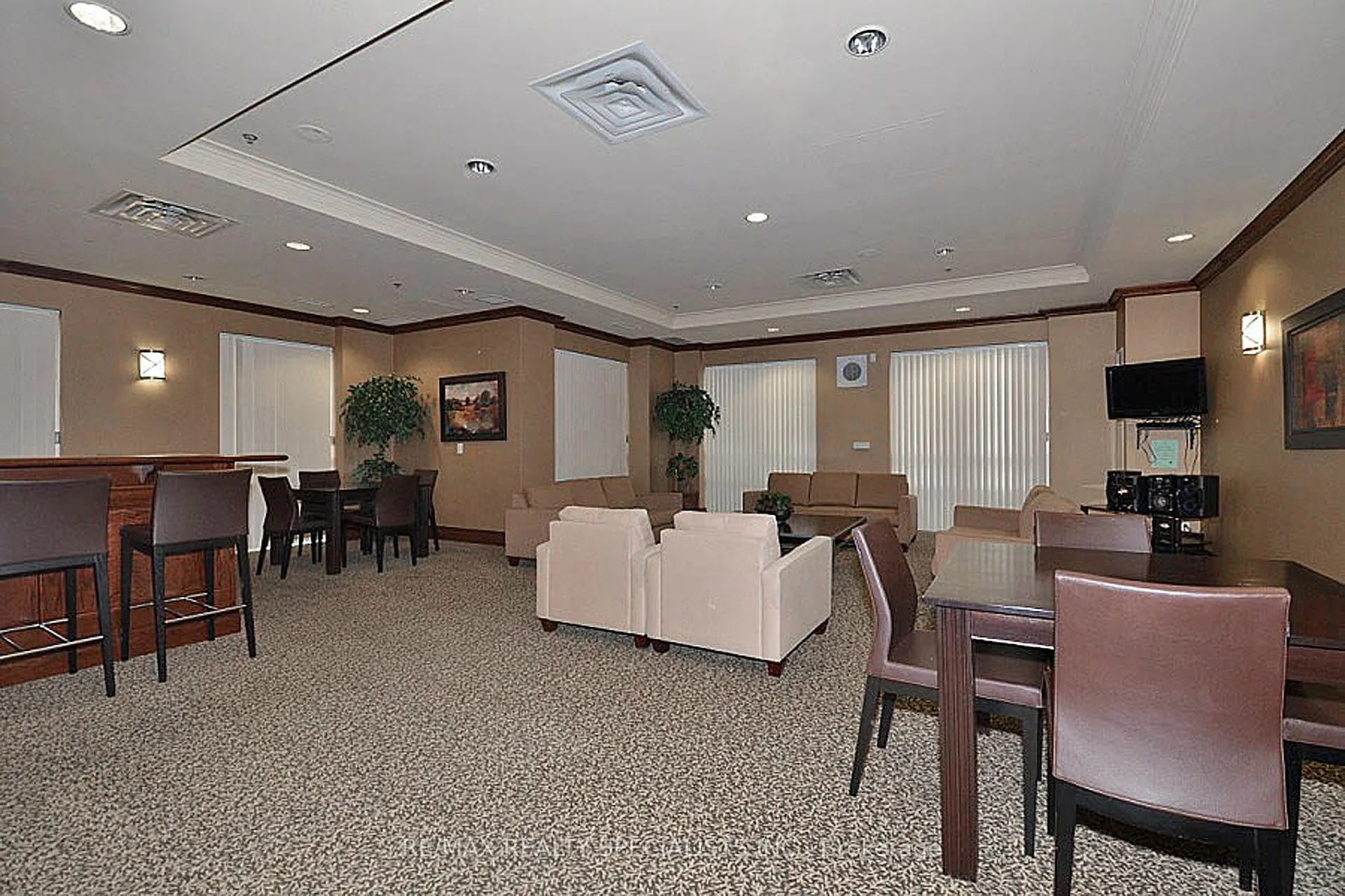 5 Michael Power Place, #1005
