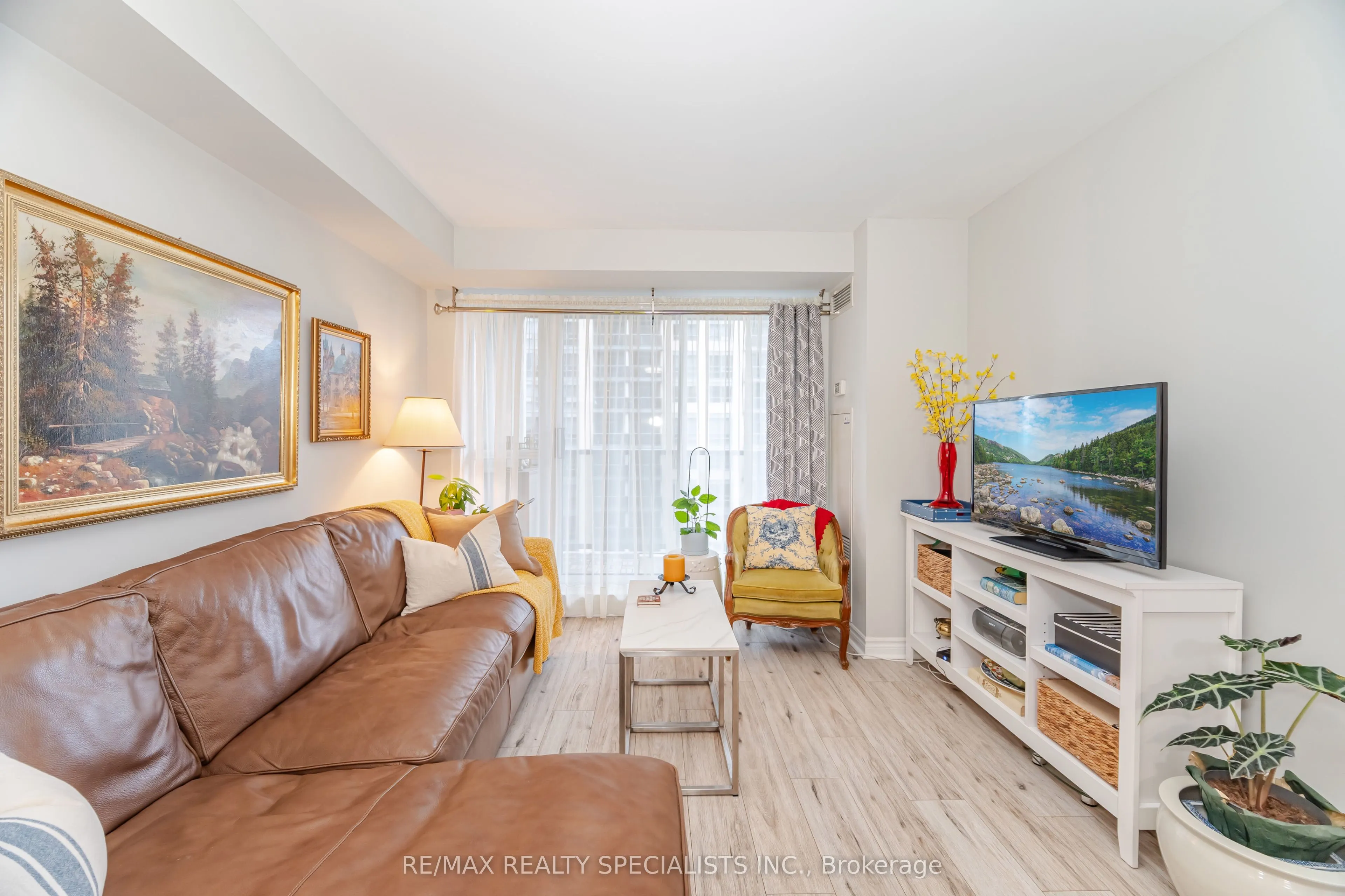 5 Michael Power Place, #1005
