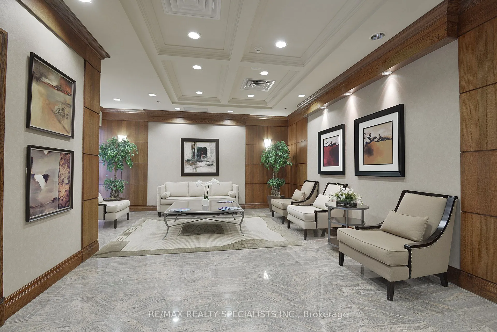 5 Michael Power Place, #1005