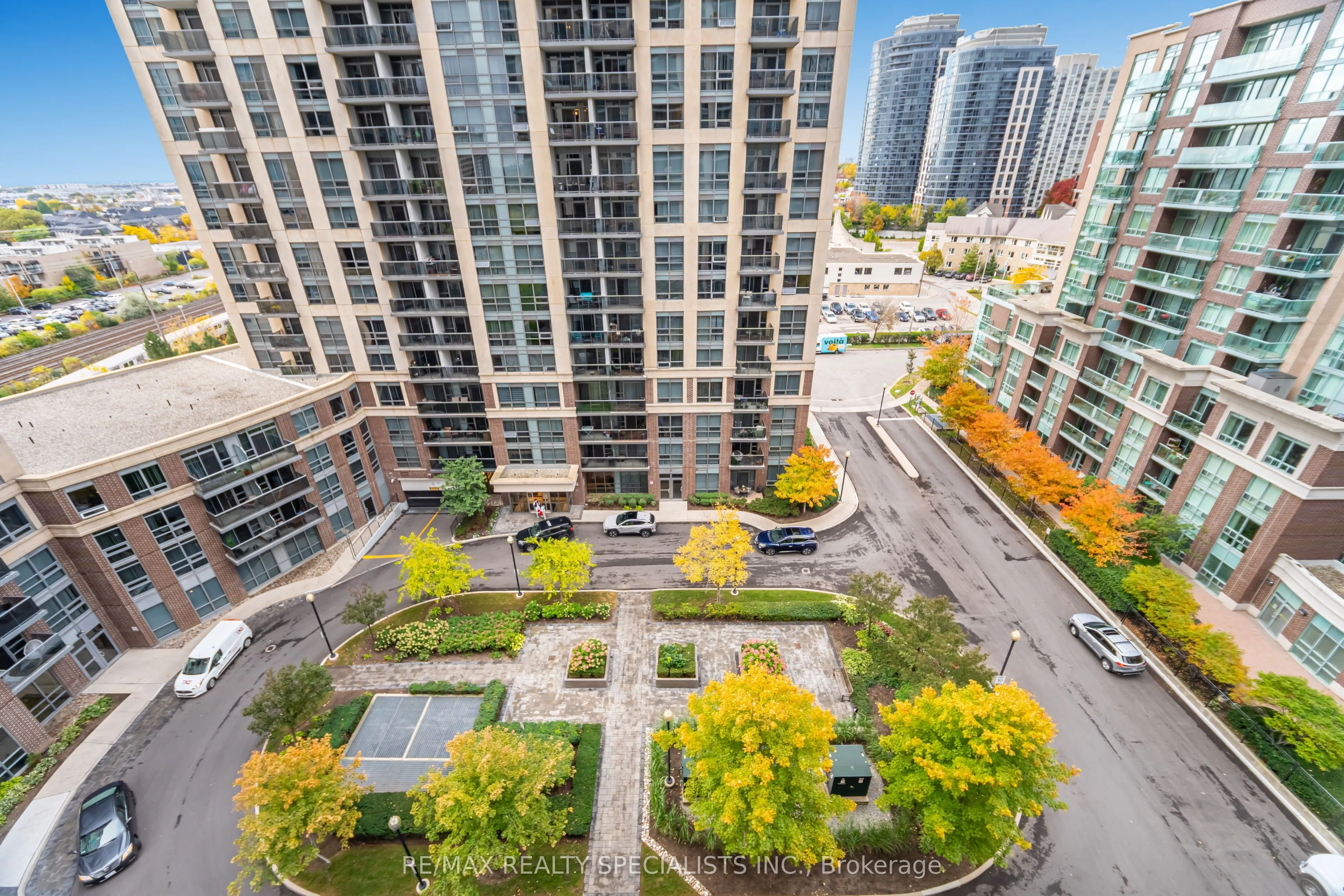 5 Michael Power Place, #1005