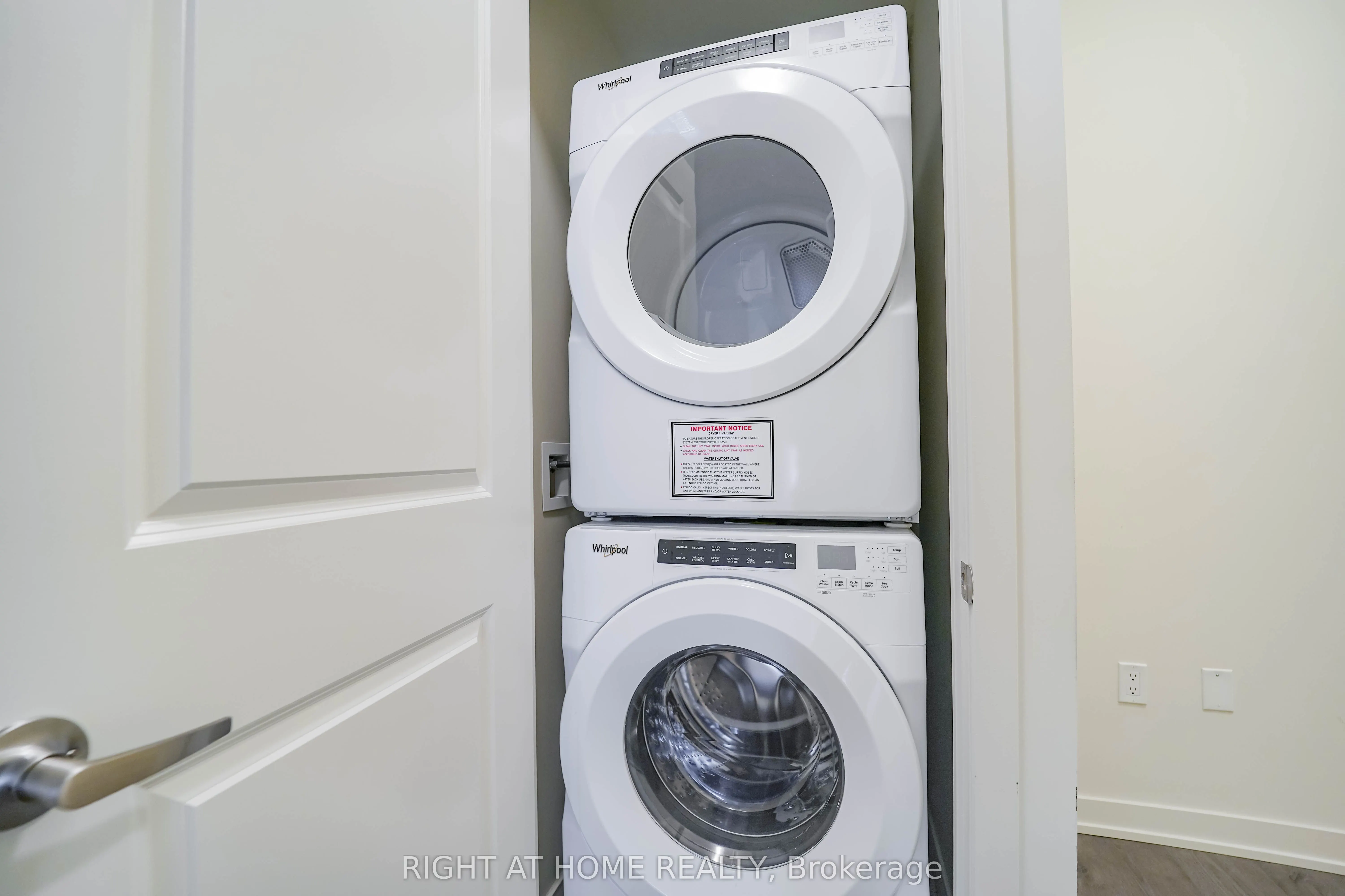 38 Annie Craig Drive, #3001