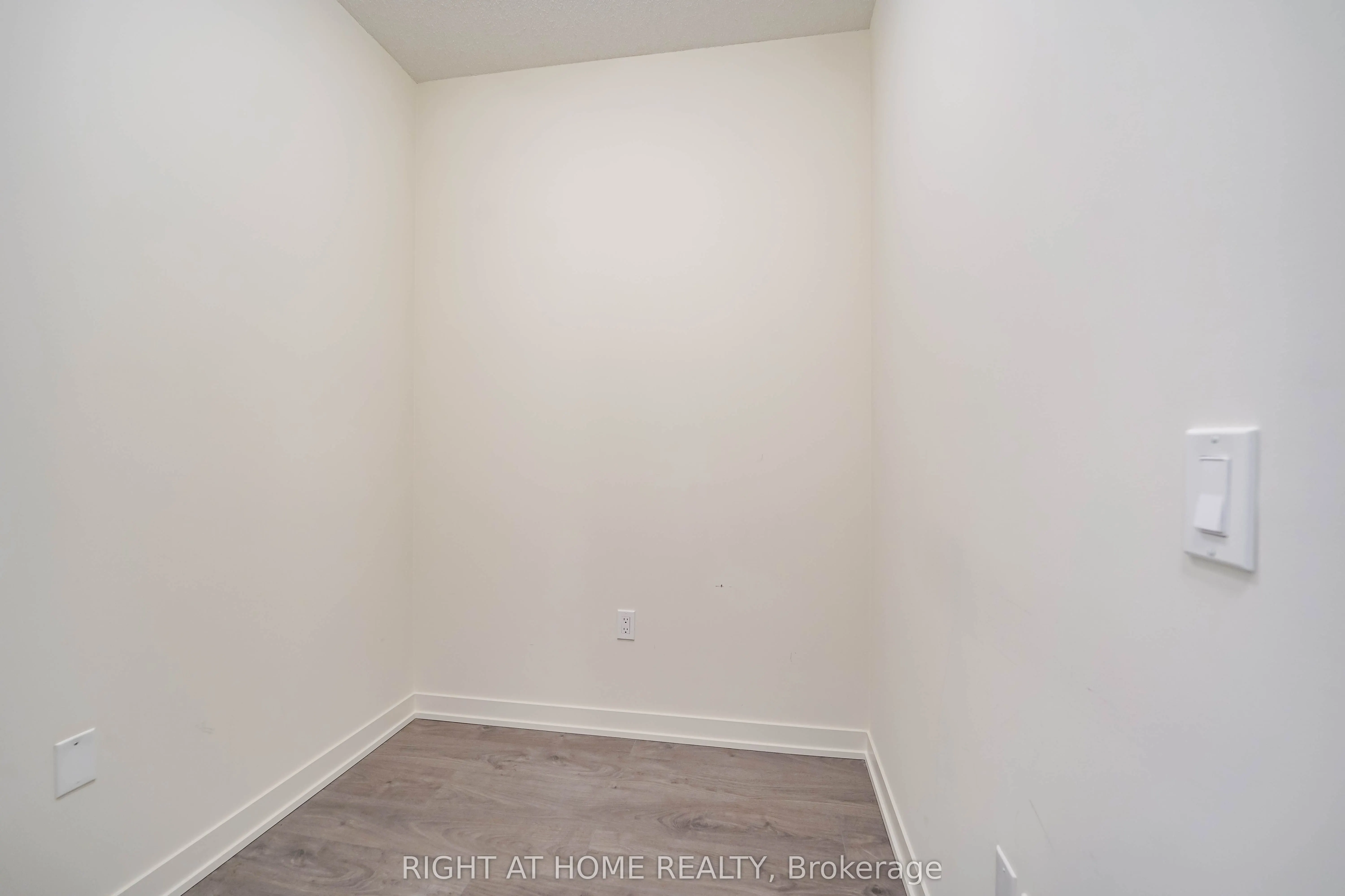 38 Annie Craig Drive, #3001