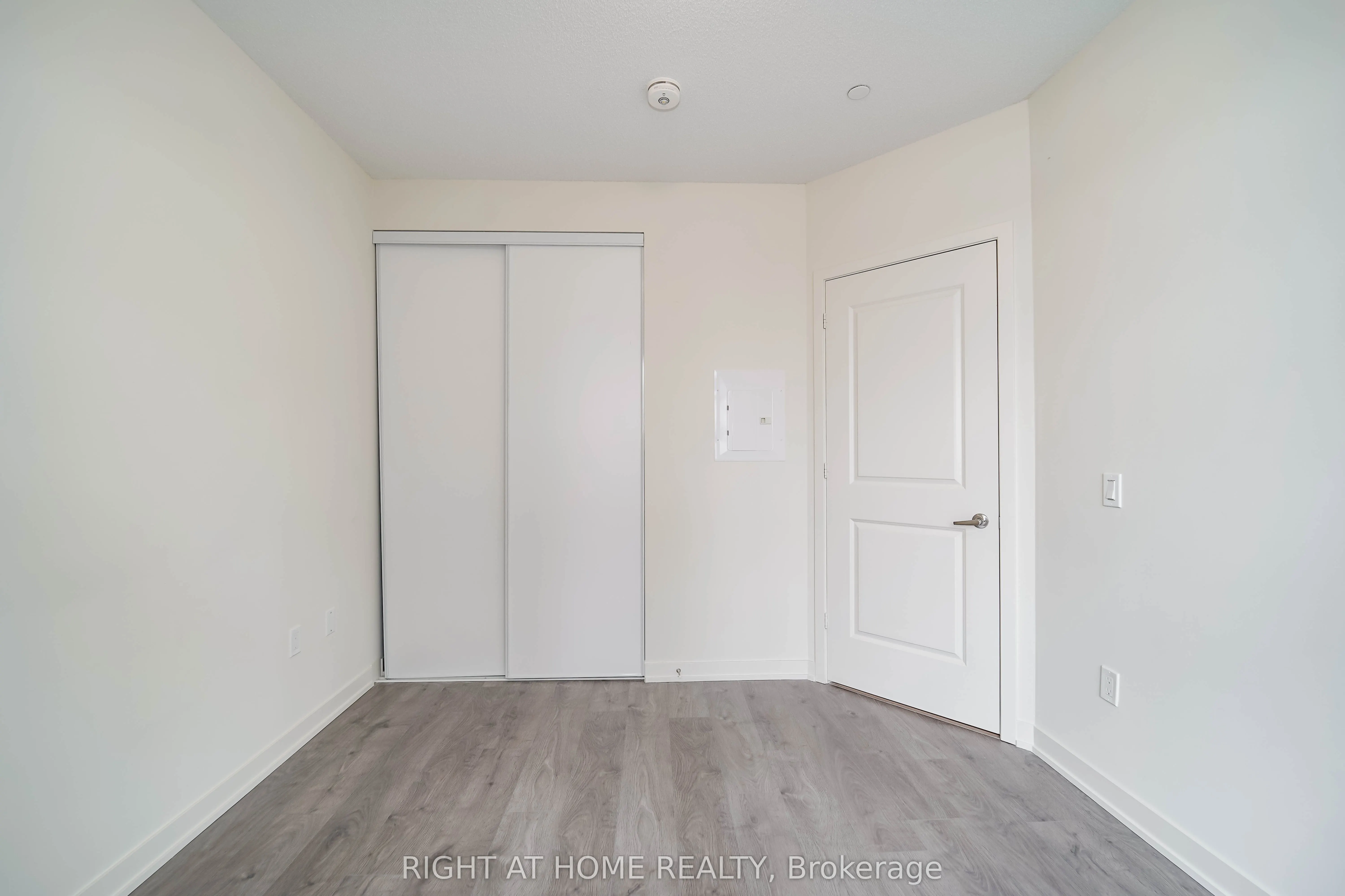 38 Annie Craig Drive, #3001