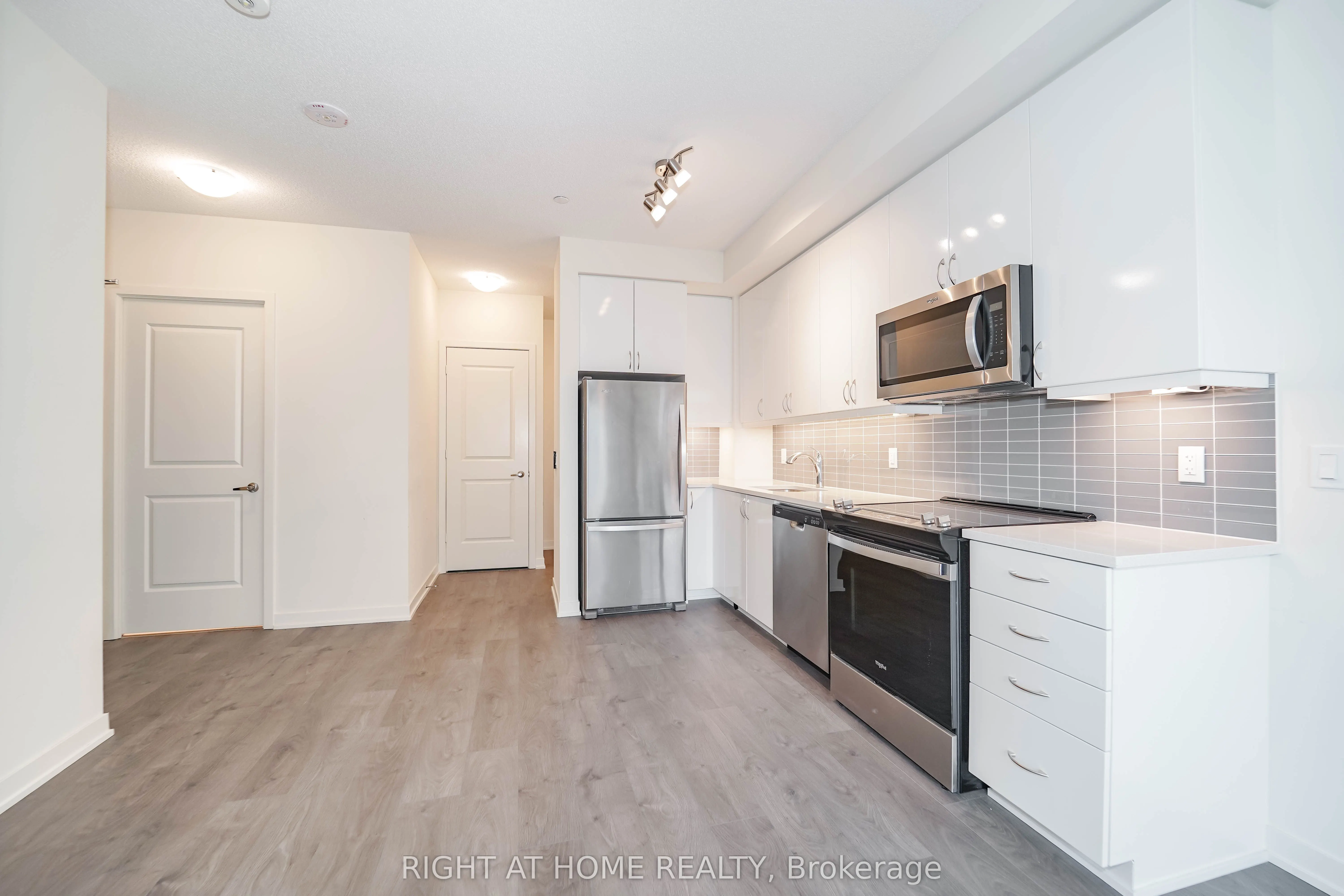 38 Annie Craig Drive, #3001
