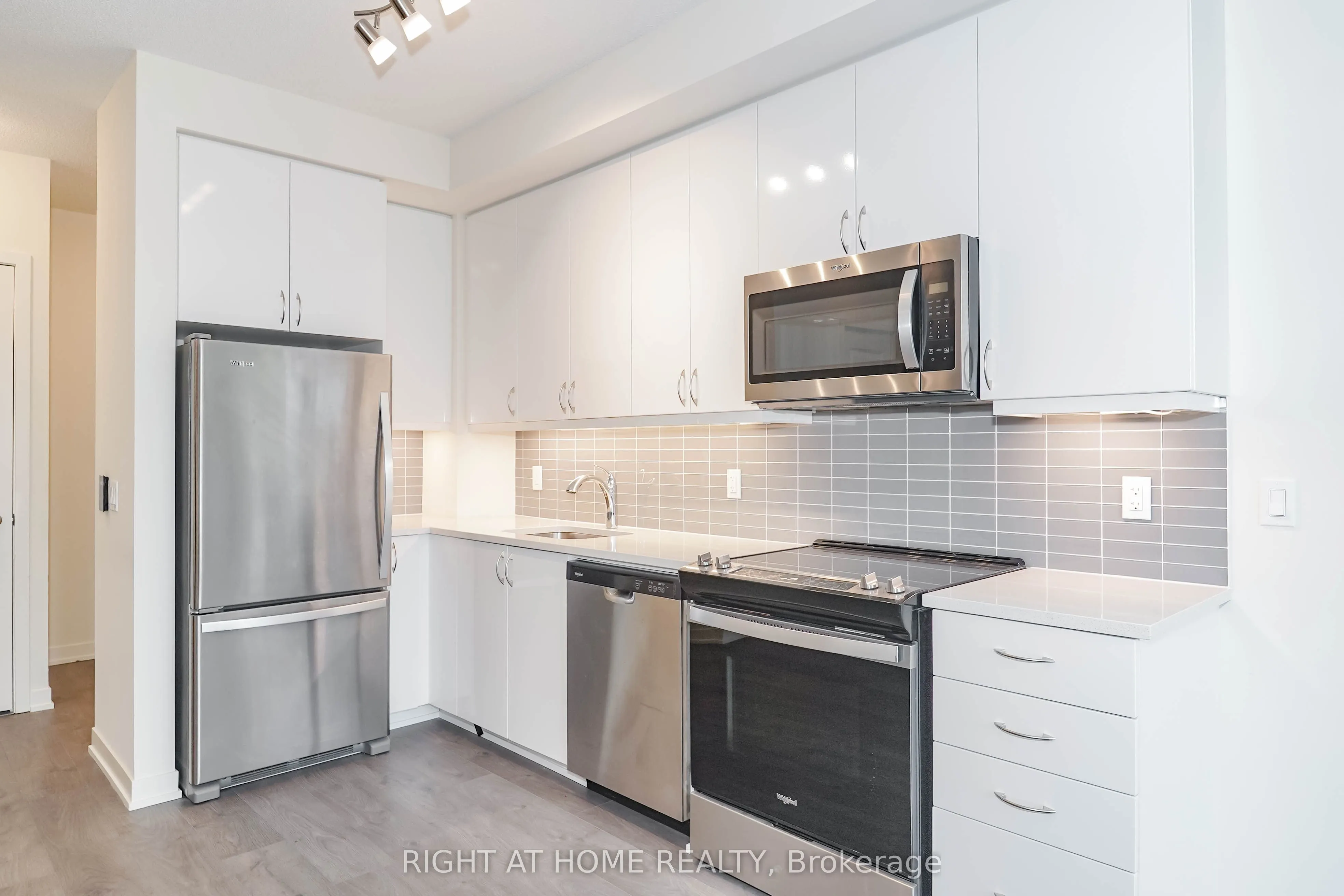 38 Annie Craig Drive, #3001