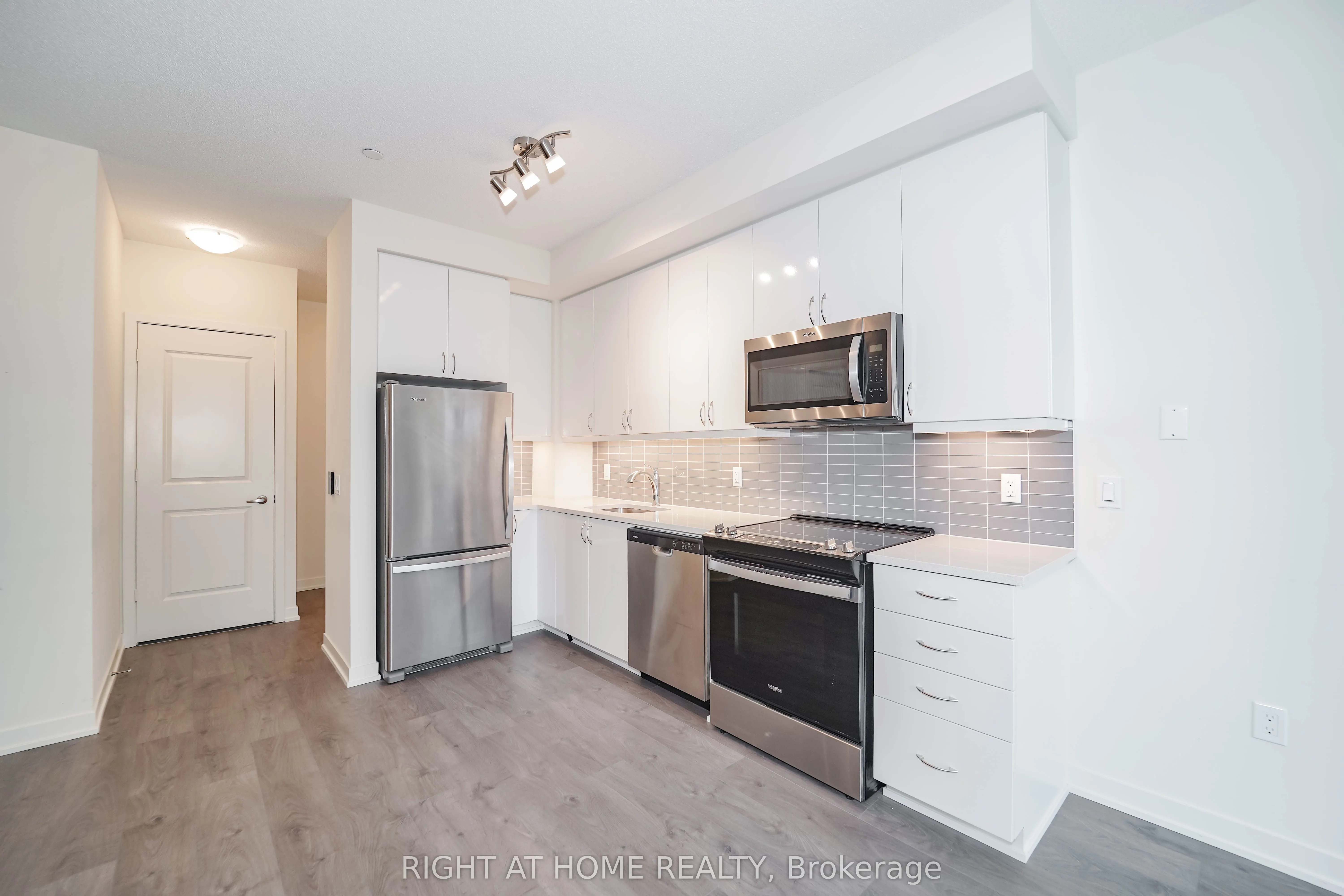 38 Annie Craig Drive, #3001