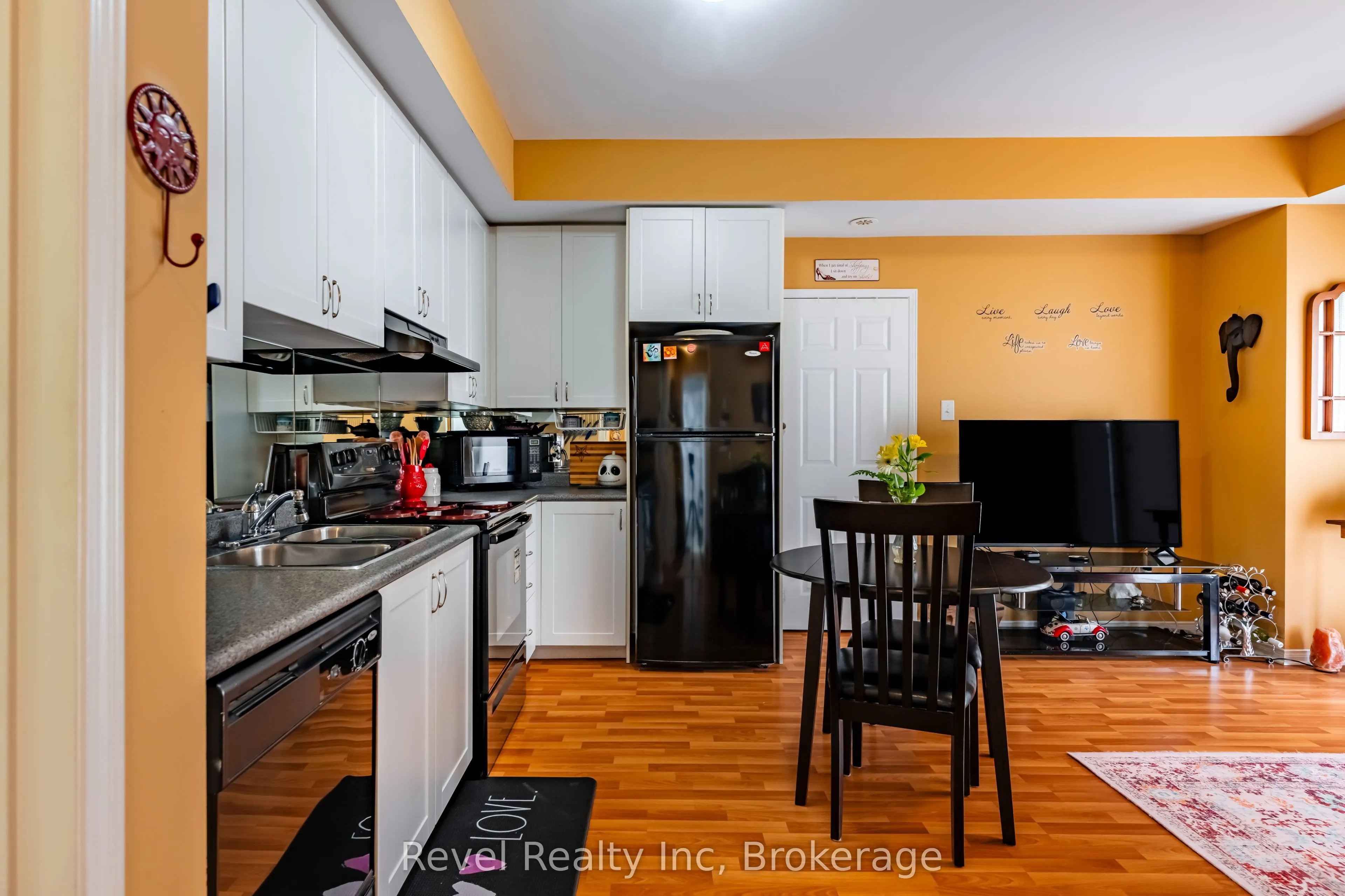 60 Fairwood Circle, #137