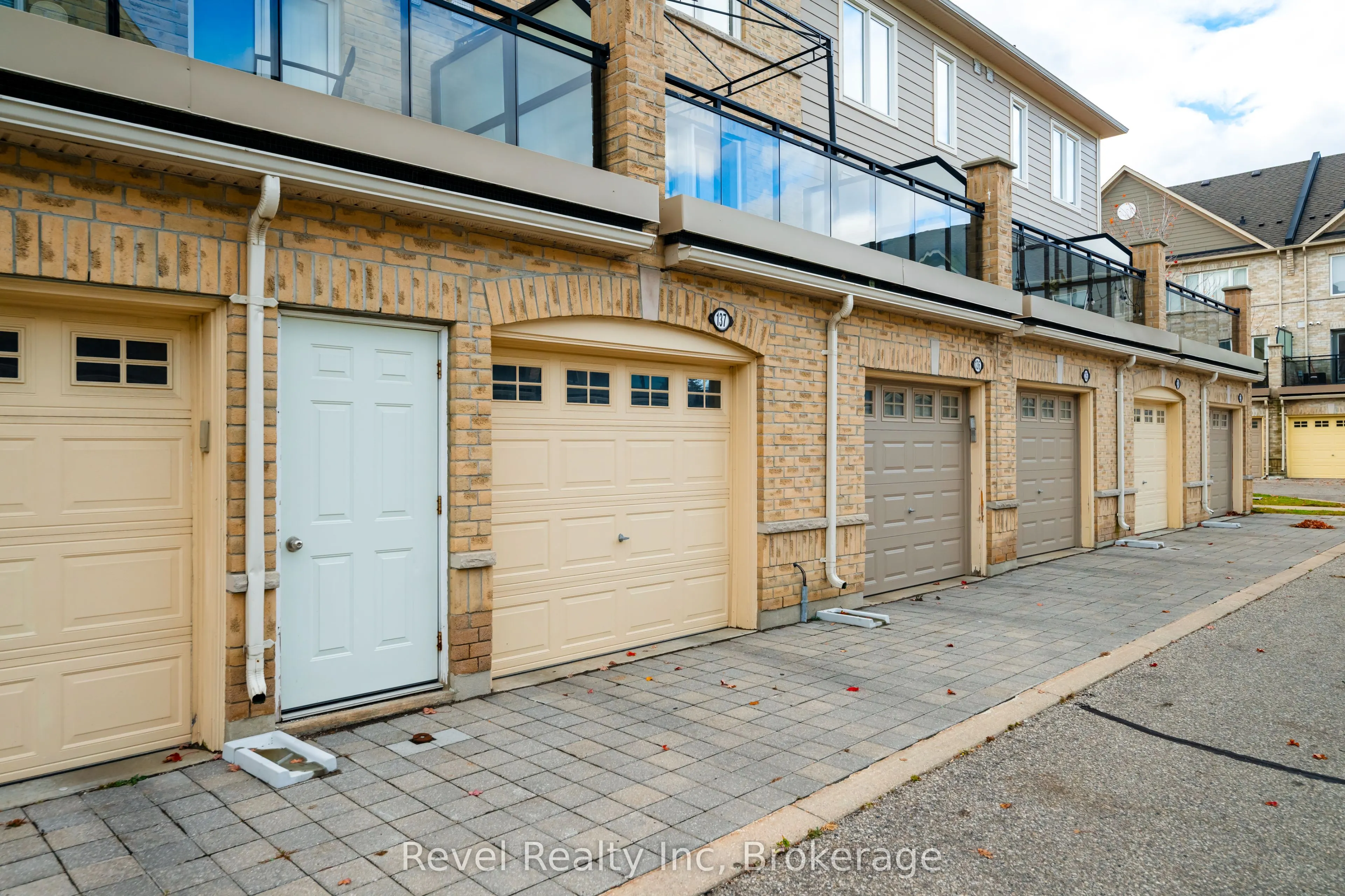 60 Fairwood Circle, #137