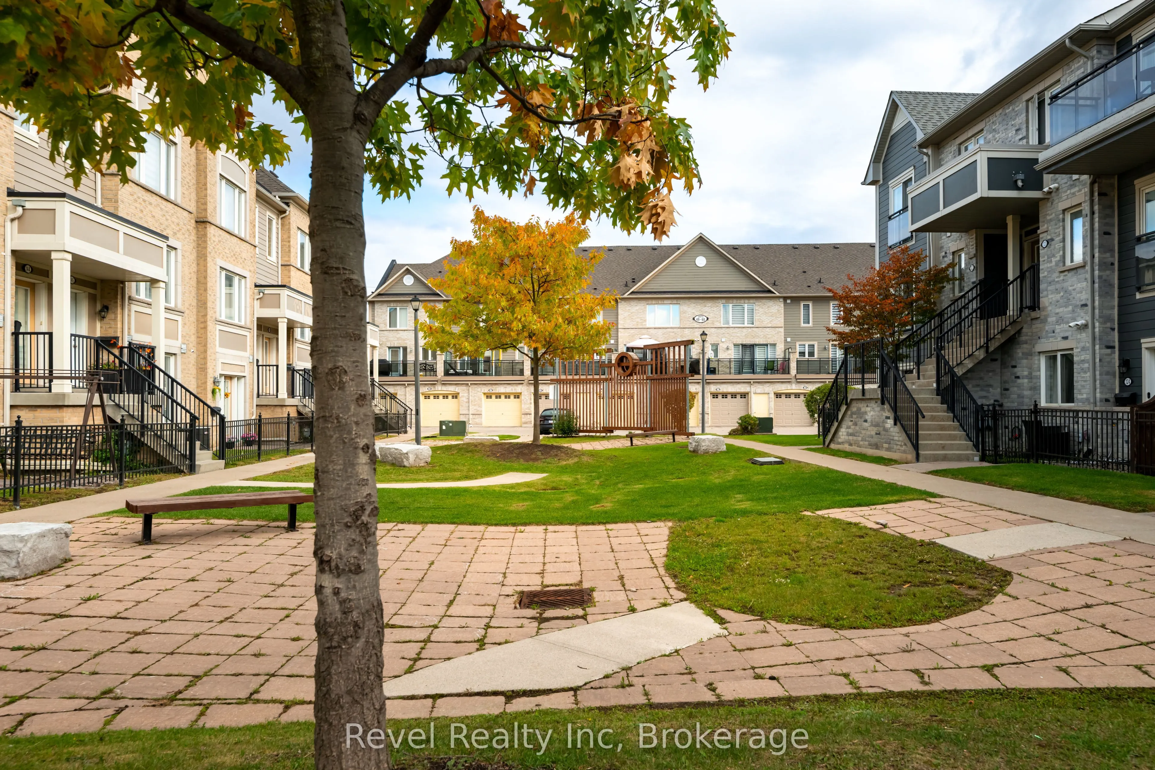 60 Fairwood Circle, #137