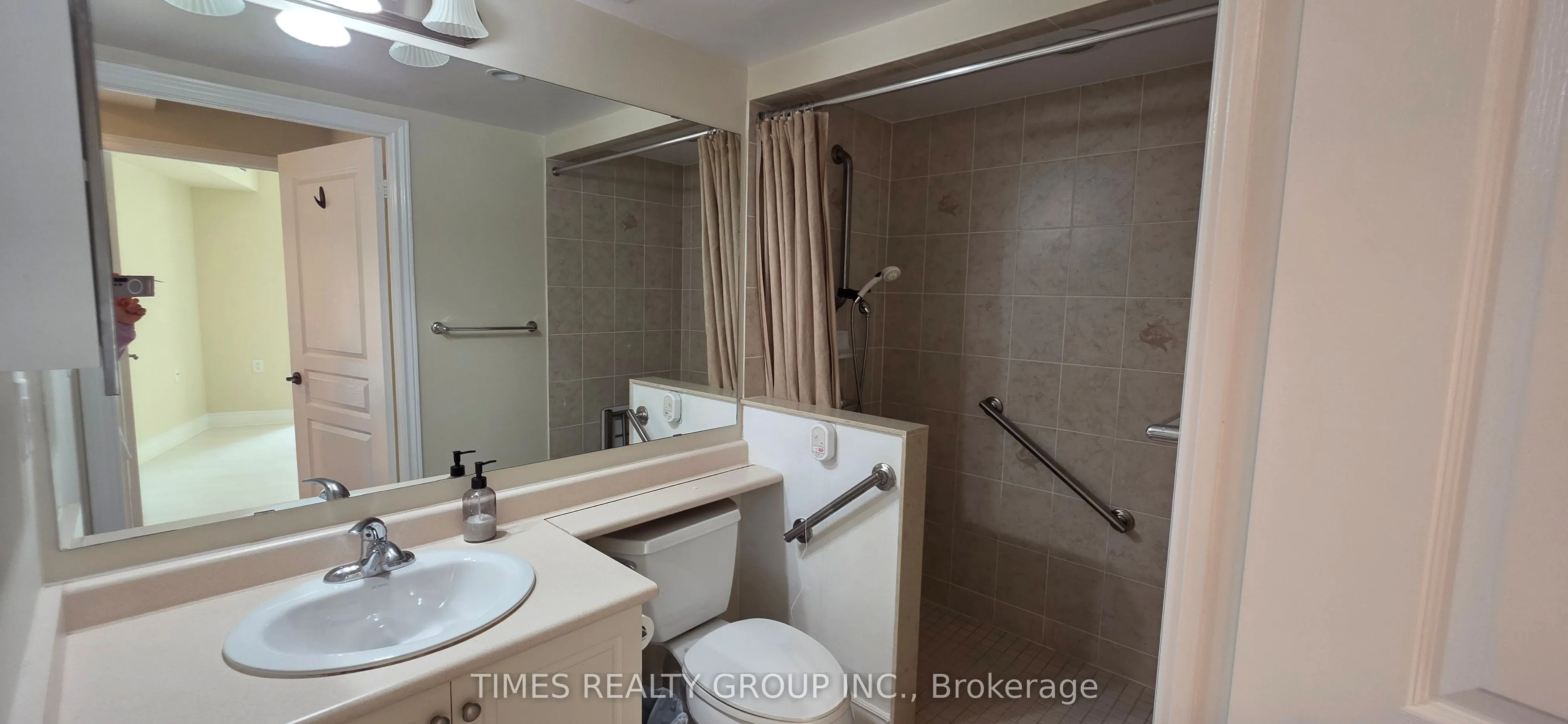 3 Marine Parade Drive, #1705