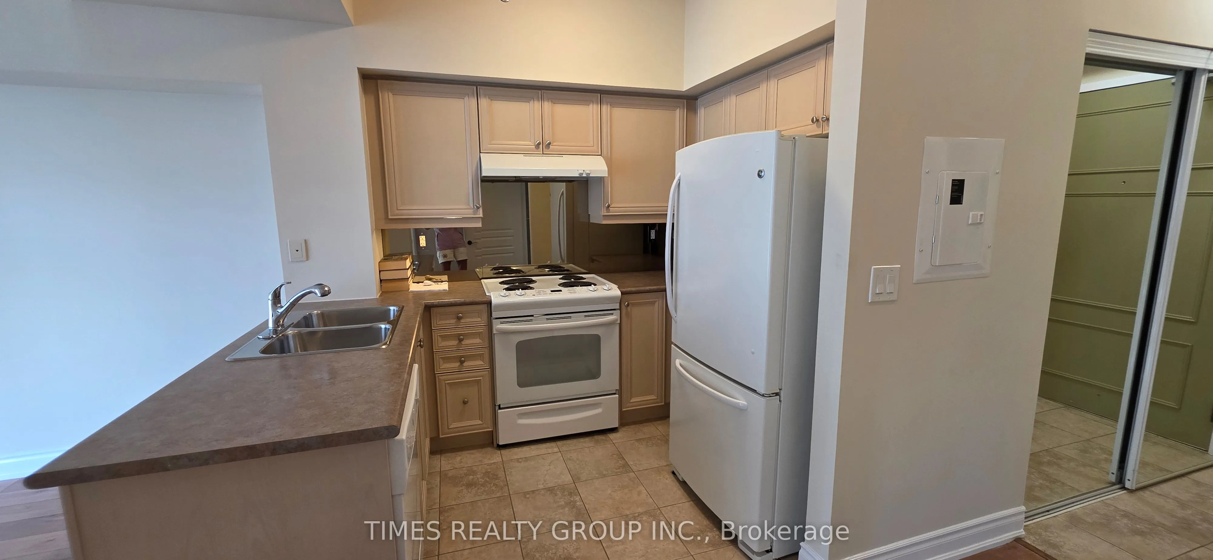 3 Marine Parade Drive, #1705