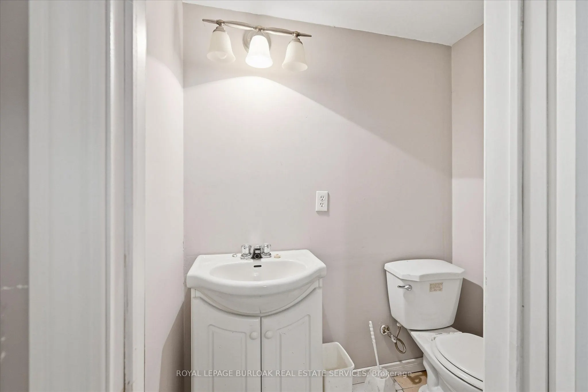 2279 Milford Lane