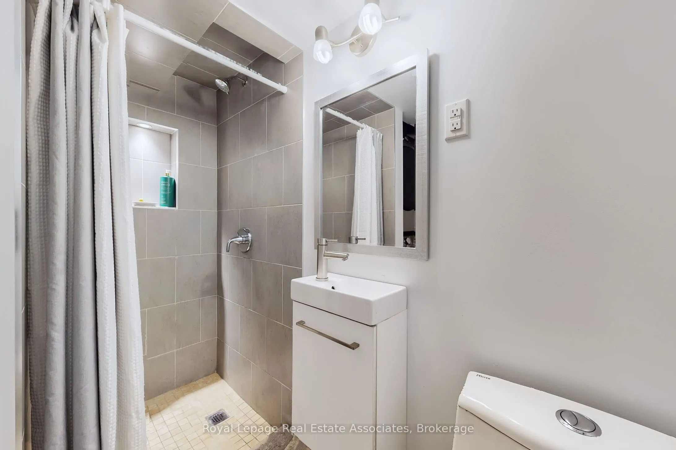 600 Silver Creek Boulevard, #53