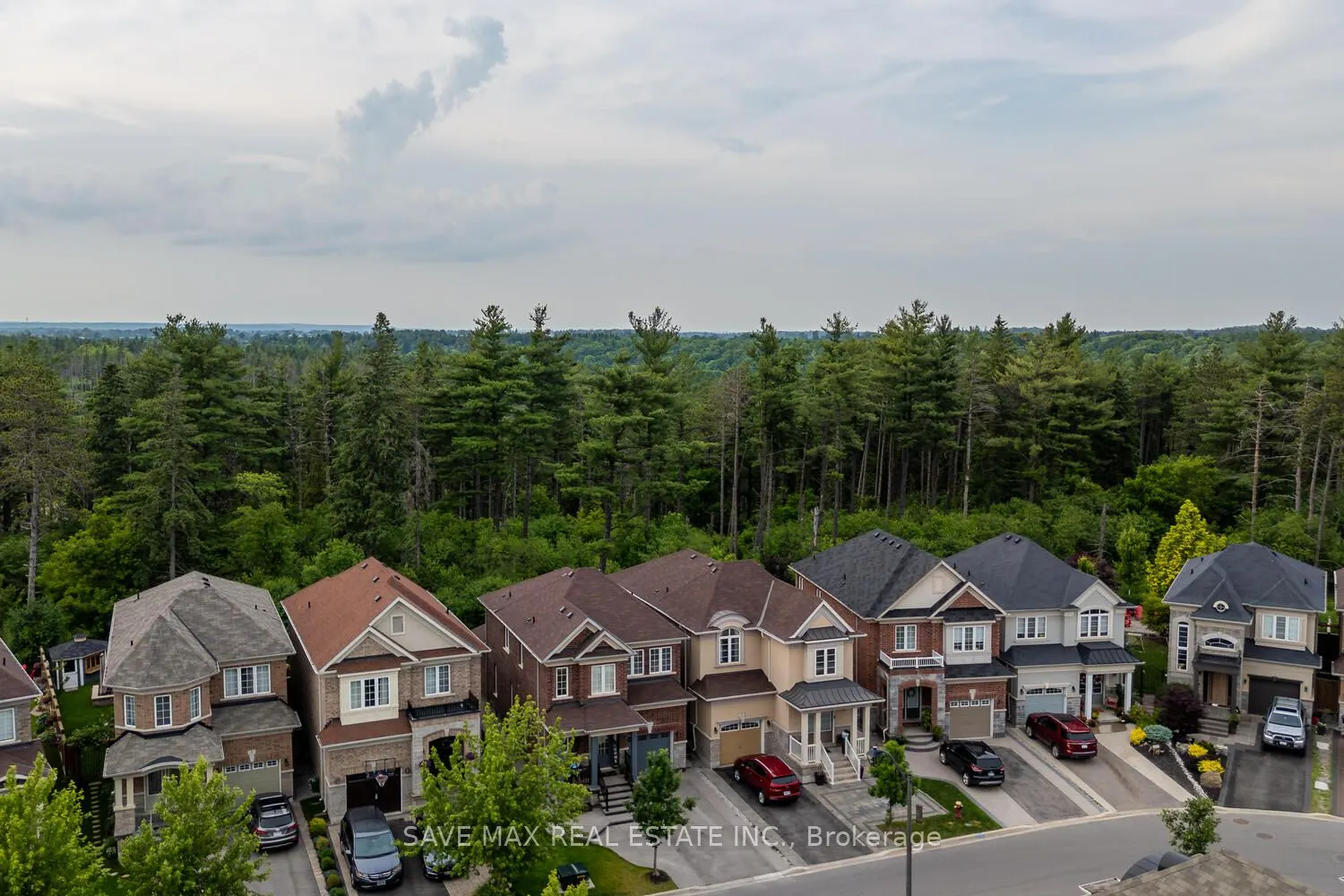 9 Upper Canada Court