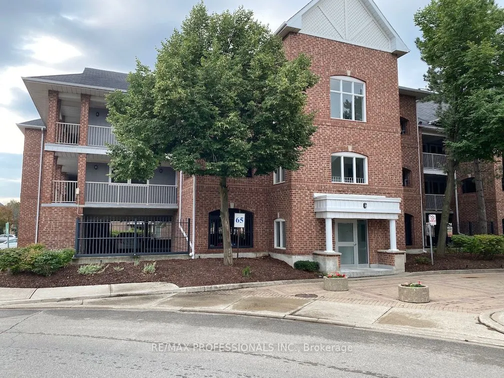65 Bristol Road E, #216