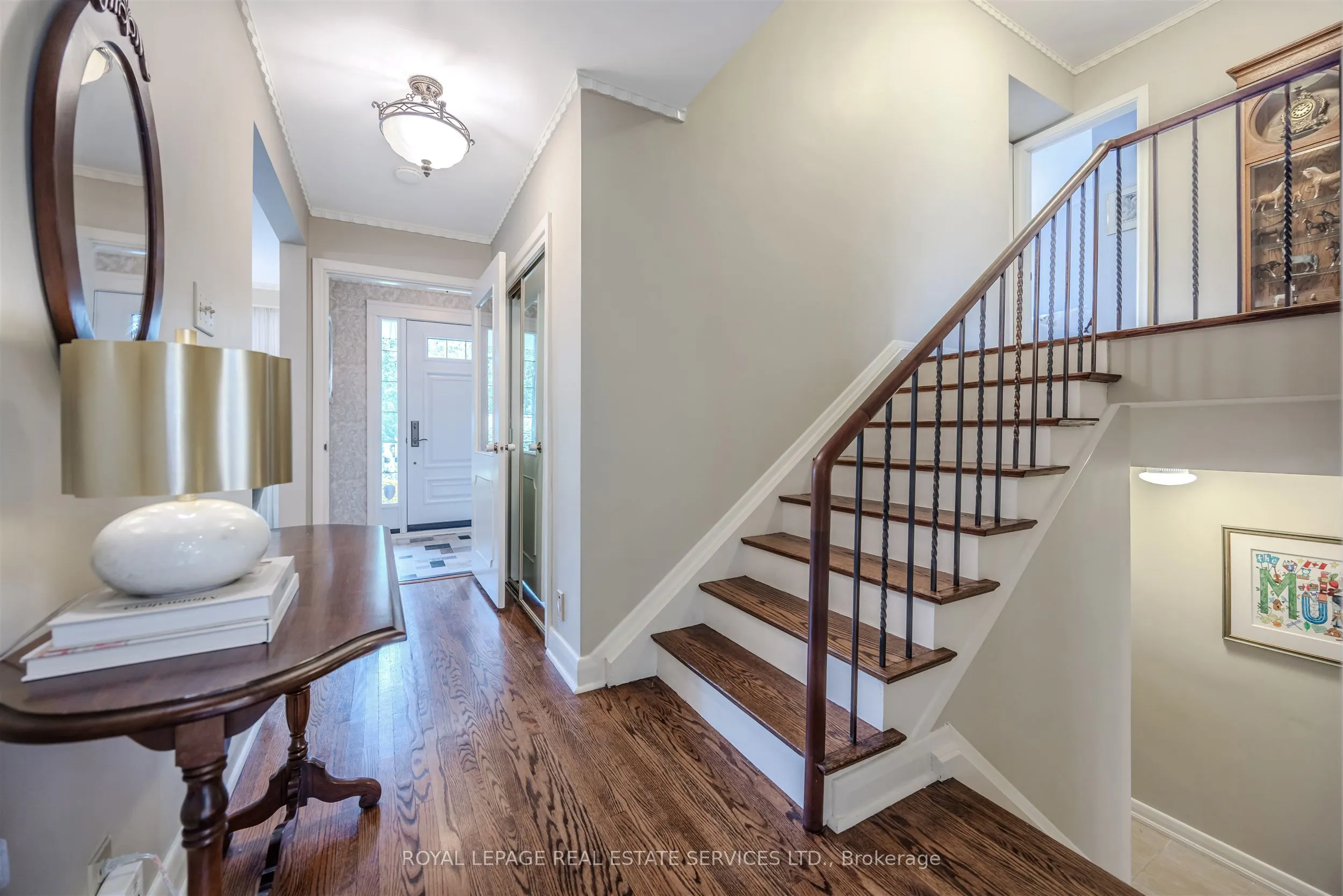 48 Reid Manor