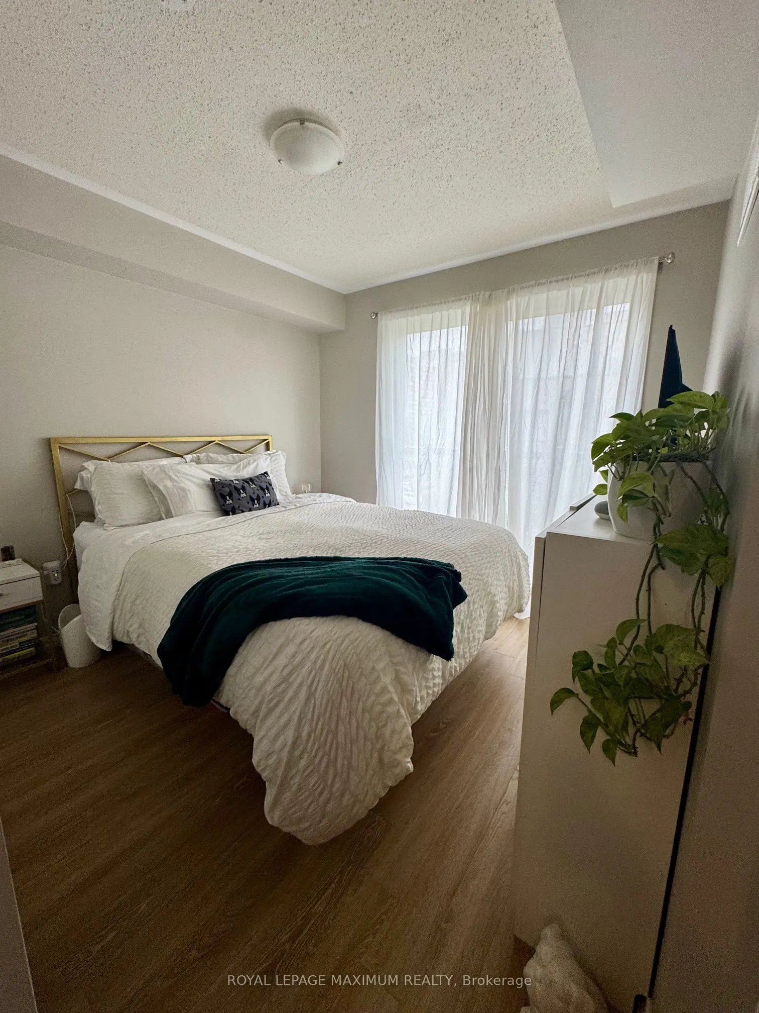 30 Fieldway Road, #92
