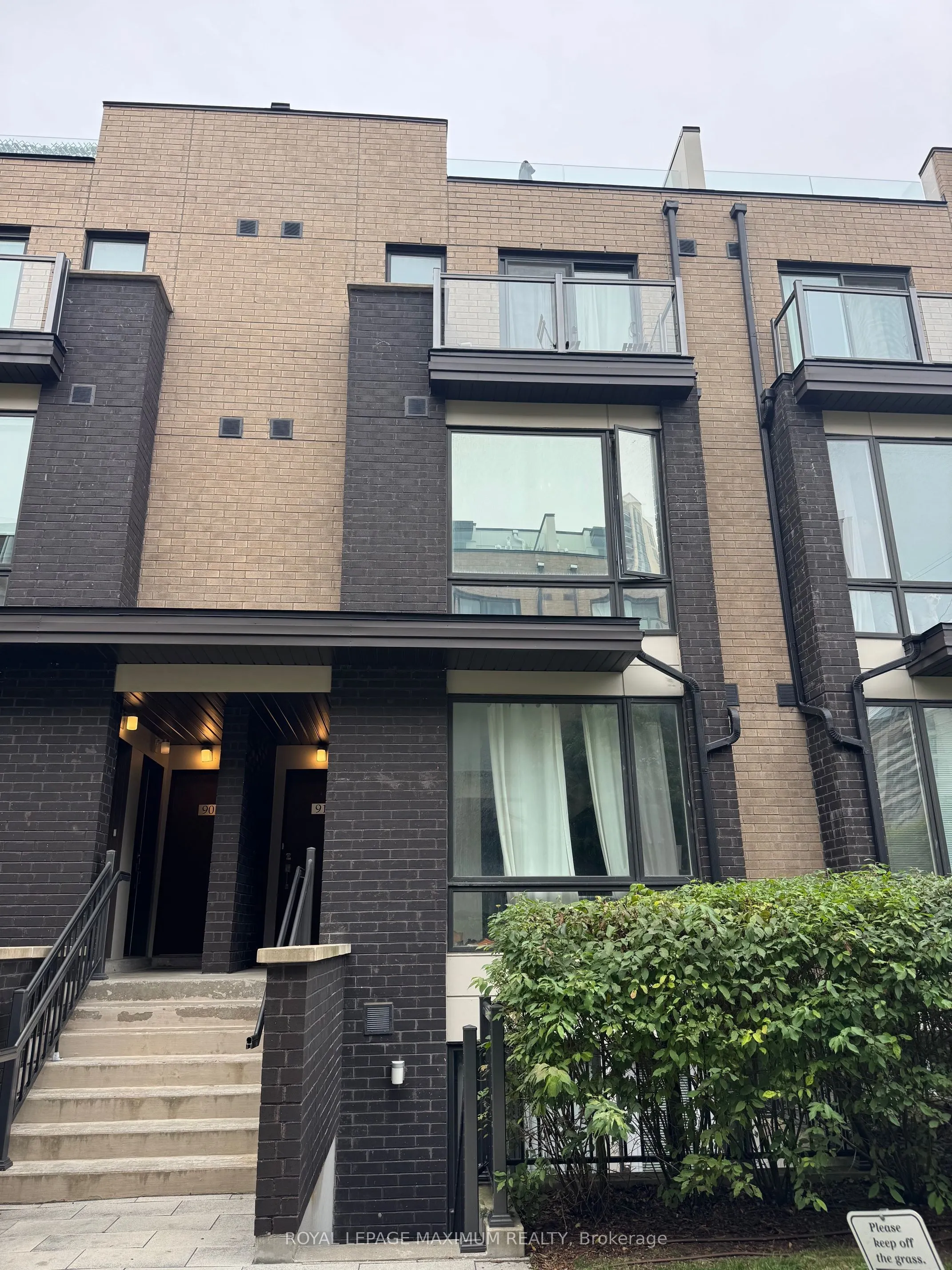 30 Fieldway Road, #92
