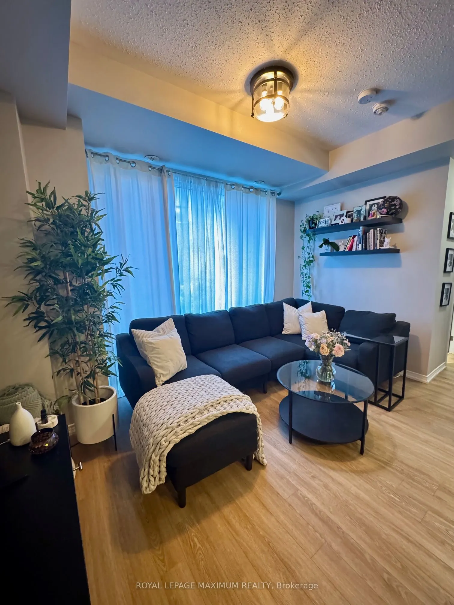 30 Fieldway Road, #92