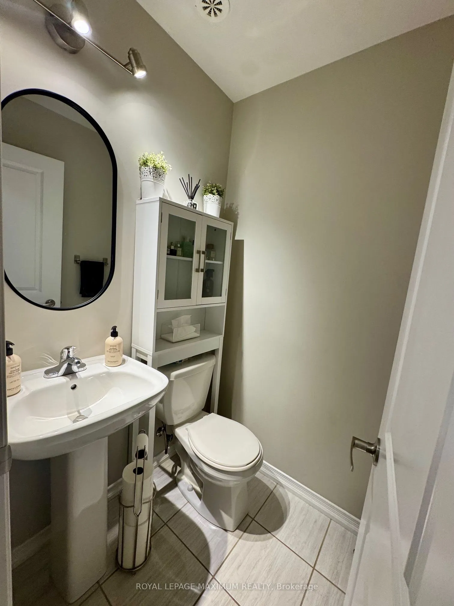 30 Fieldway Road, #92