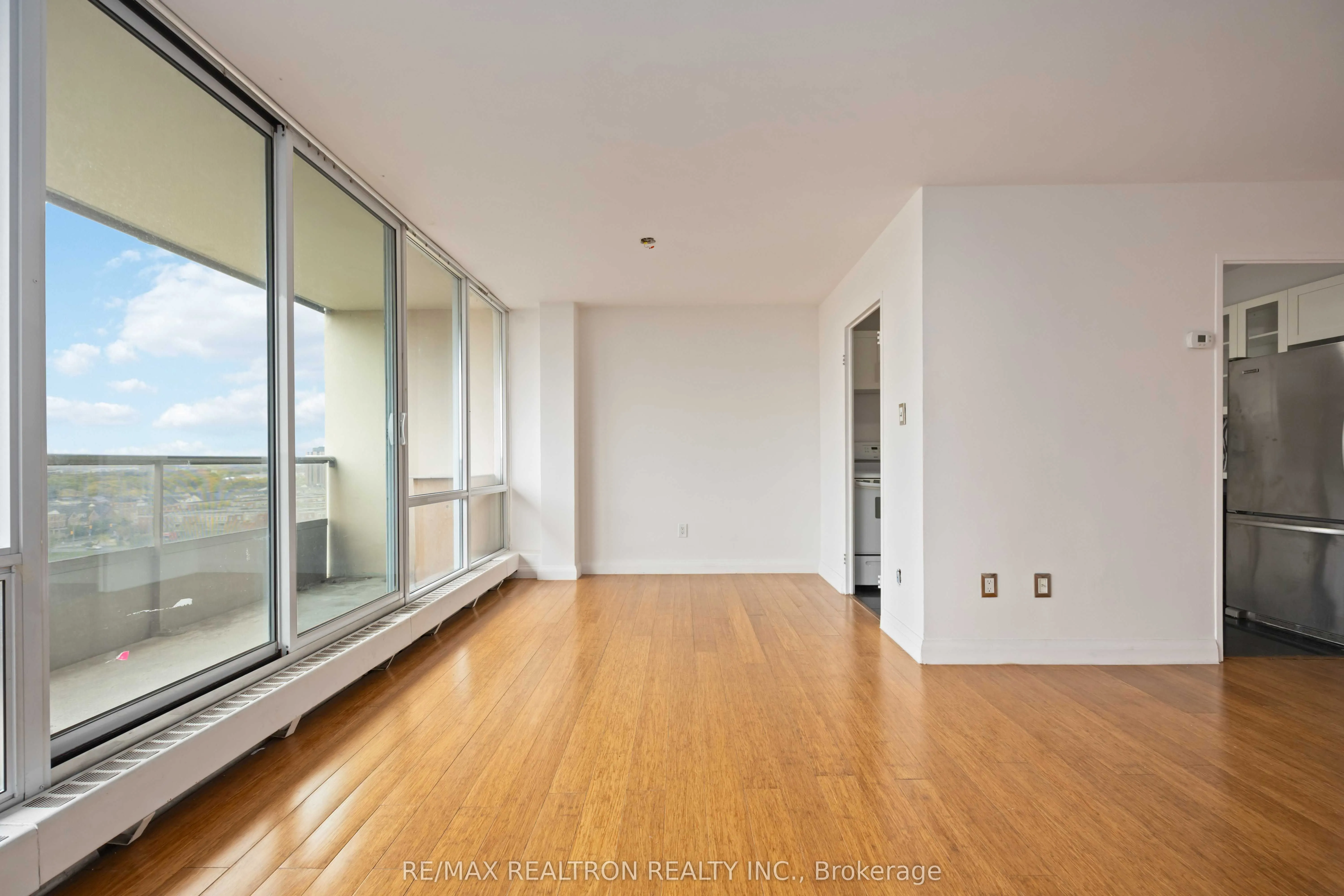 31 Four Winds Drive, #1014