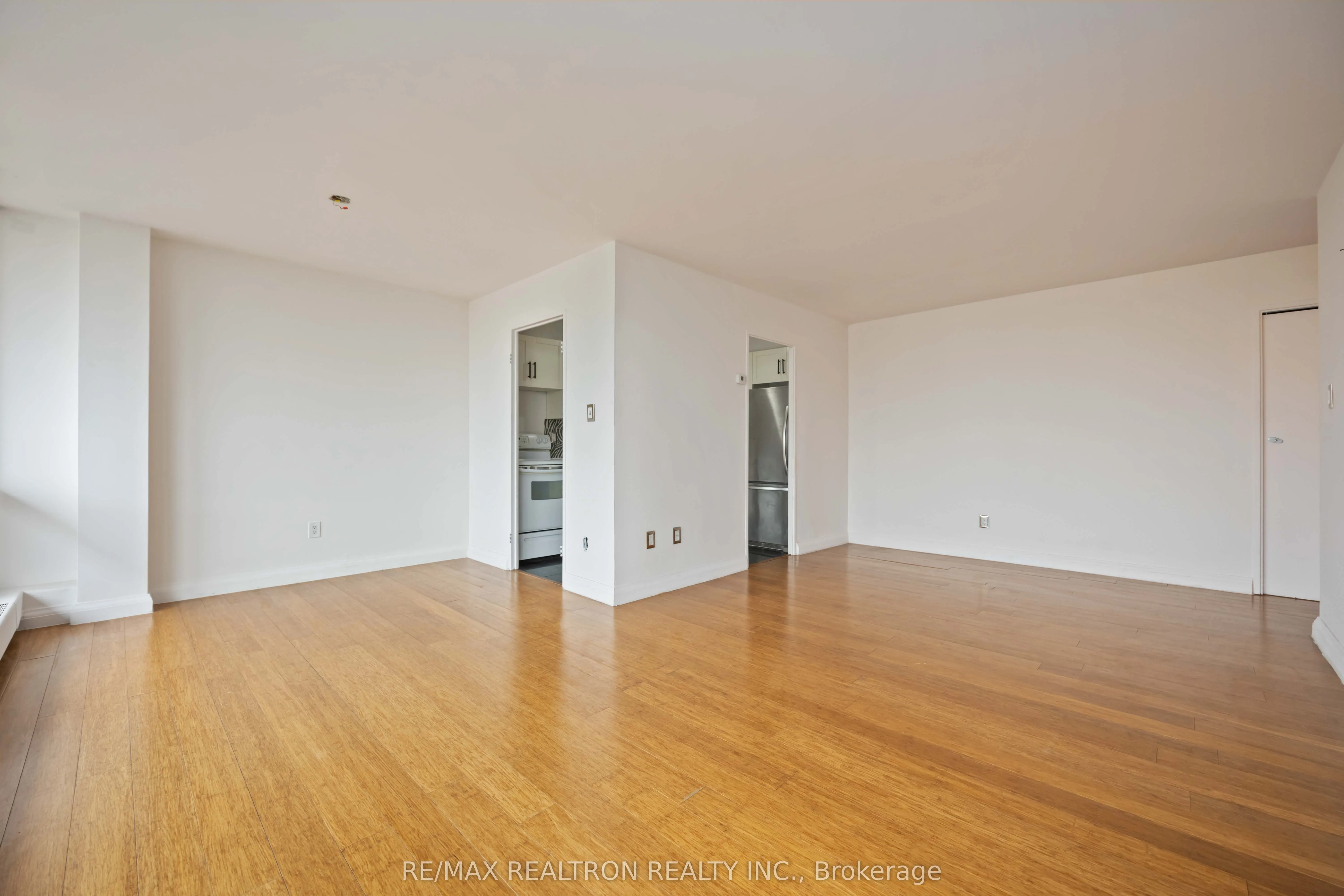 31 Four Winds Drive, #1014