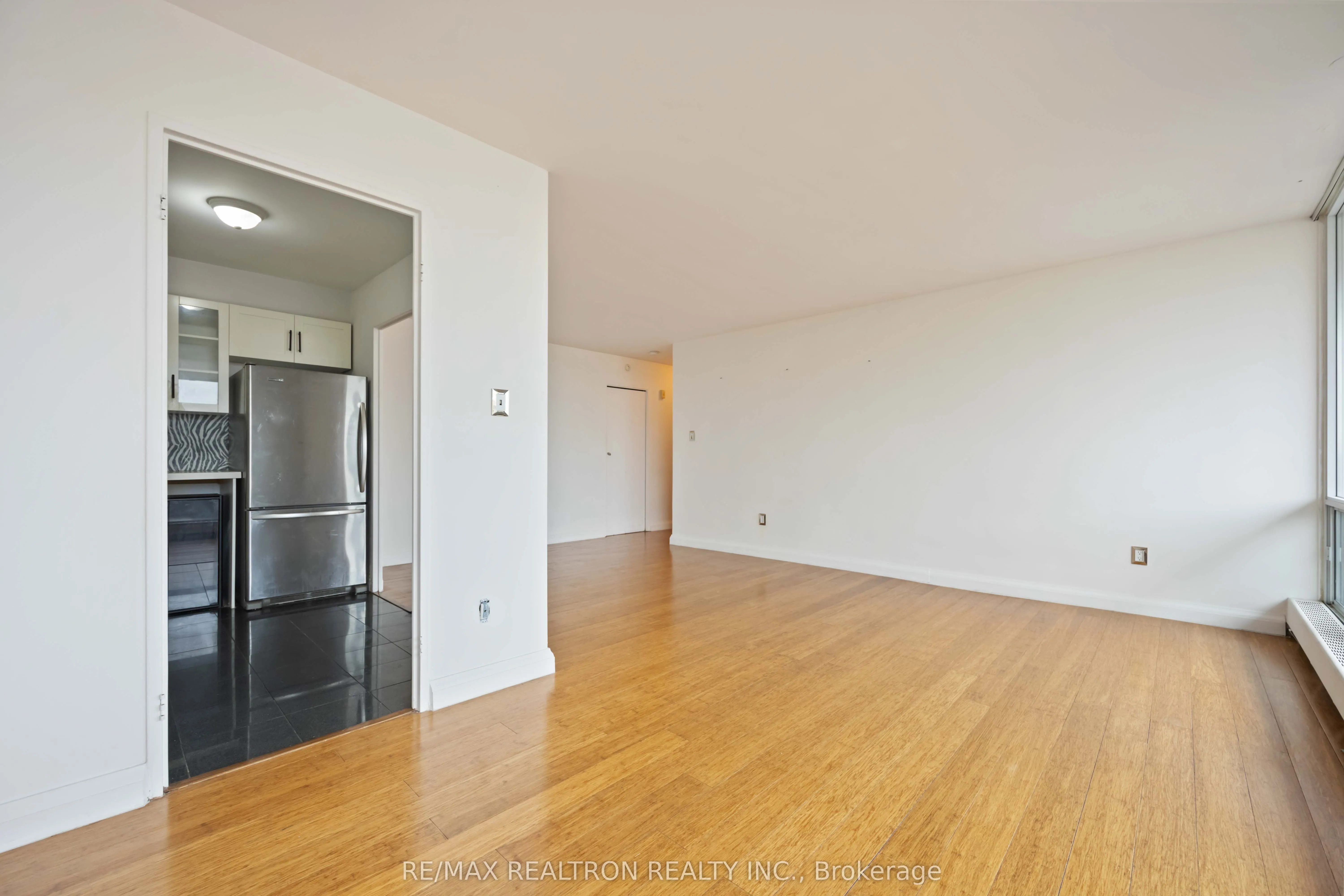 31 Four Winds Drive, #1014