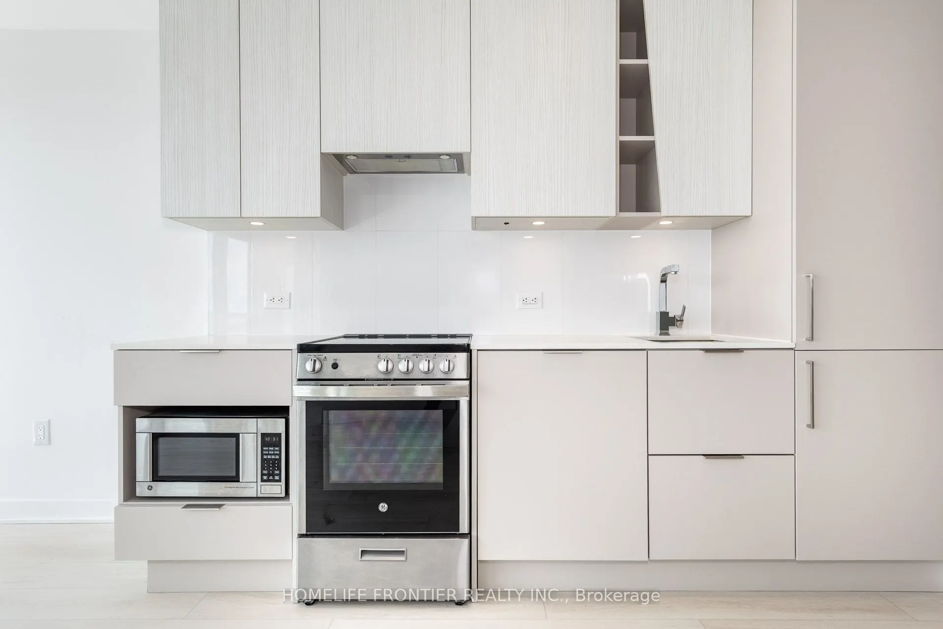 3900 Confederation Parkway, #2807