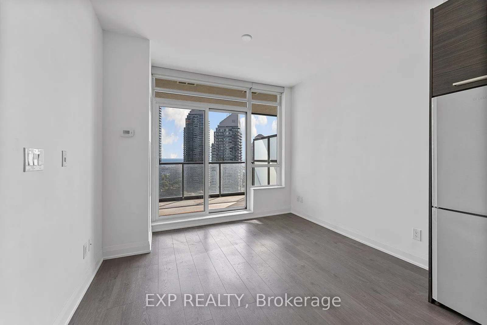 36 Park Lawn Road W, #1601