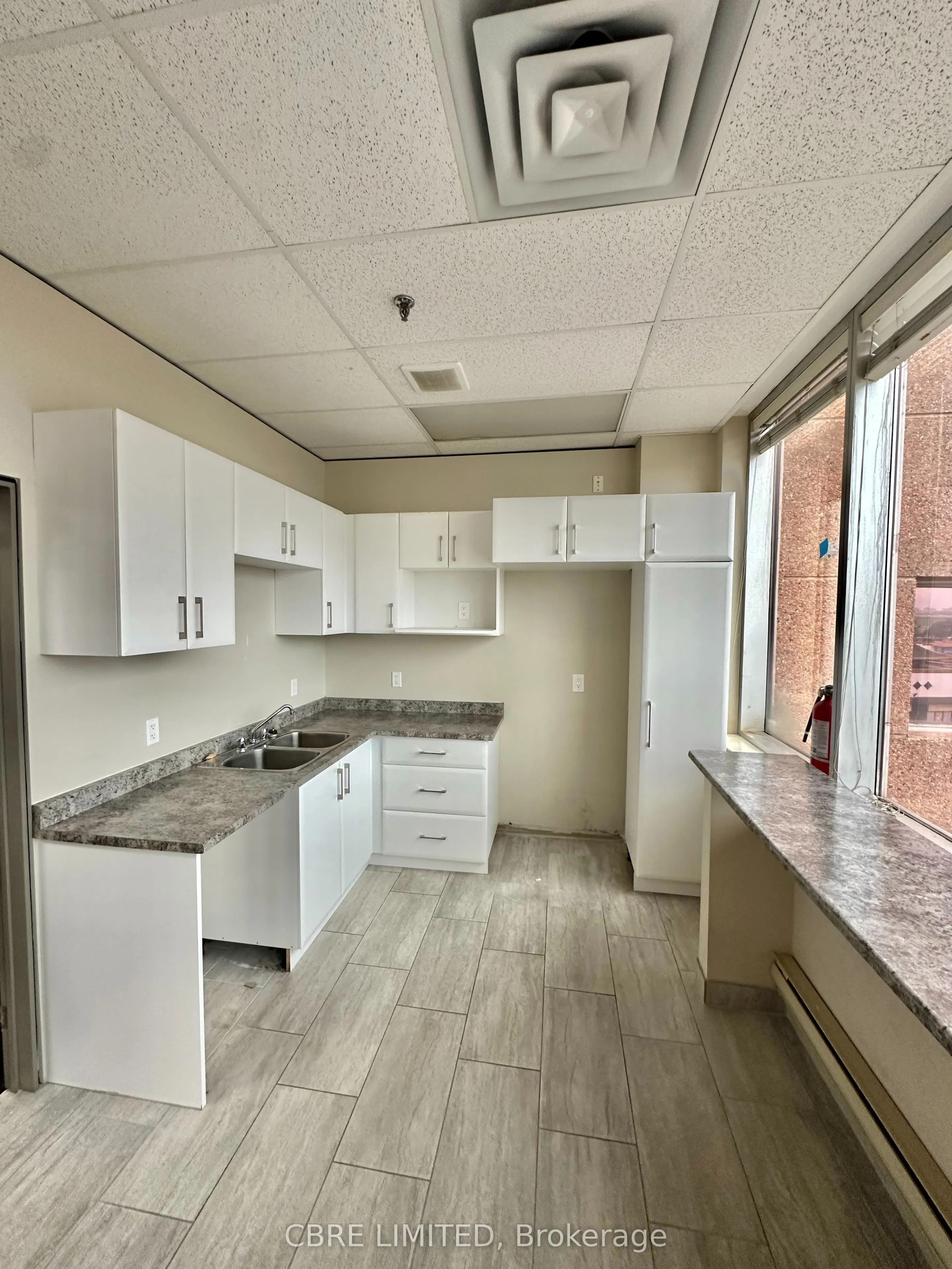918 Dundas Street E, #Unit 400