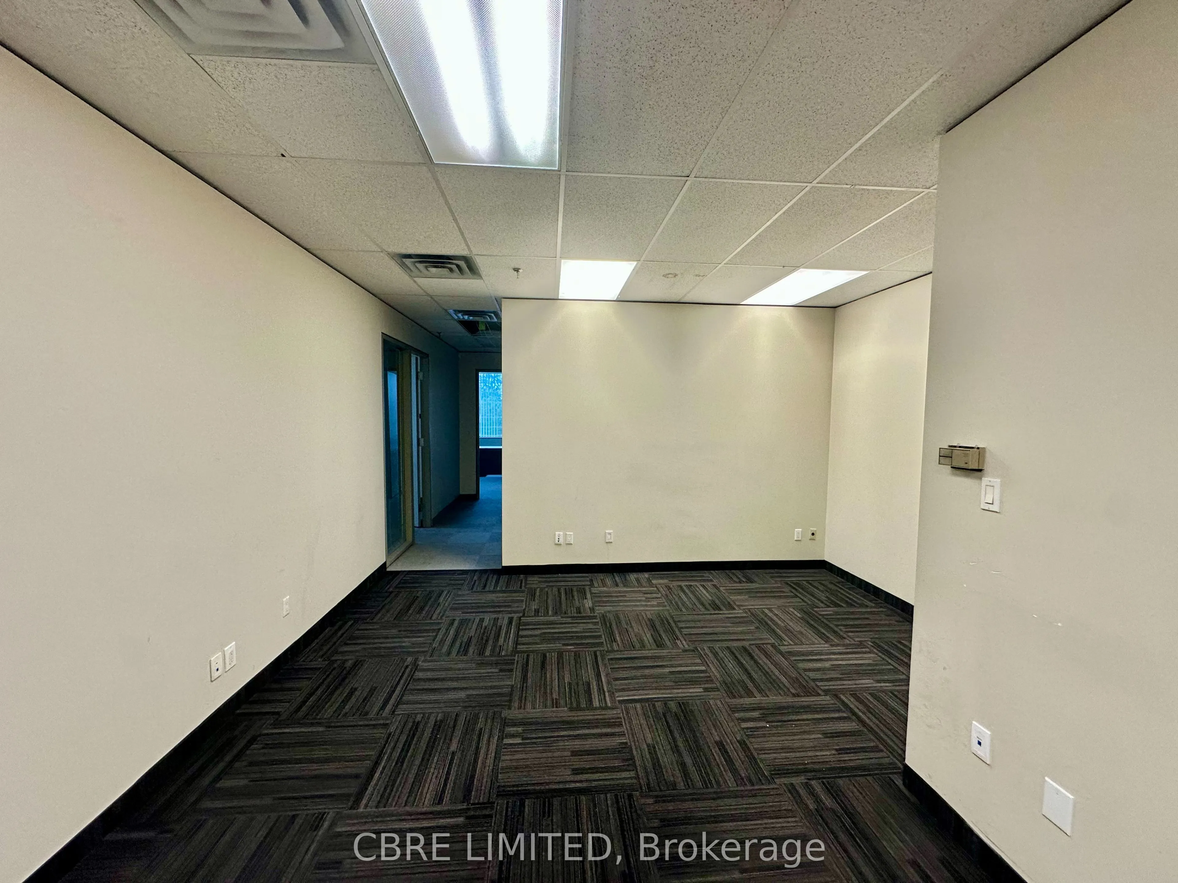 918 Dundas Street E, #Unit 400