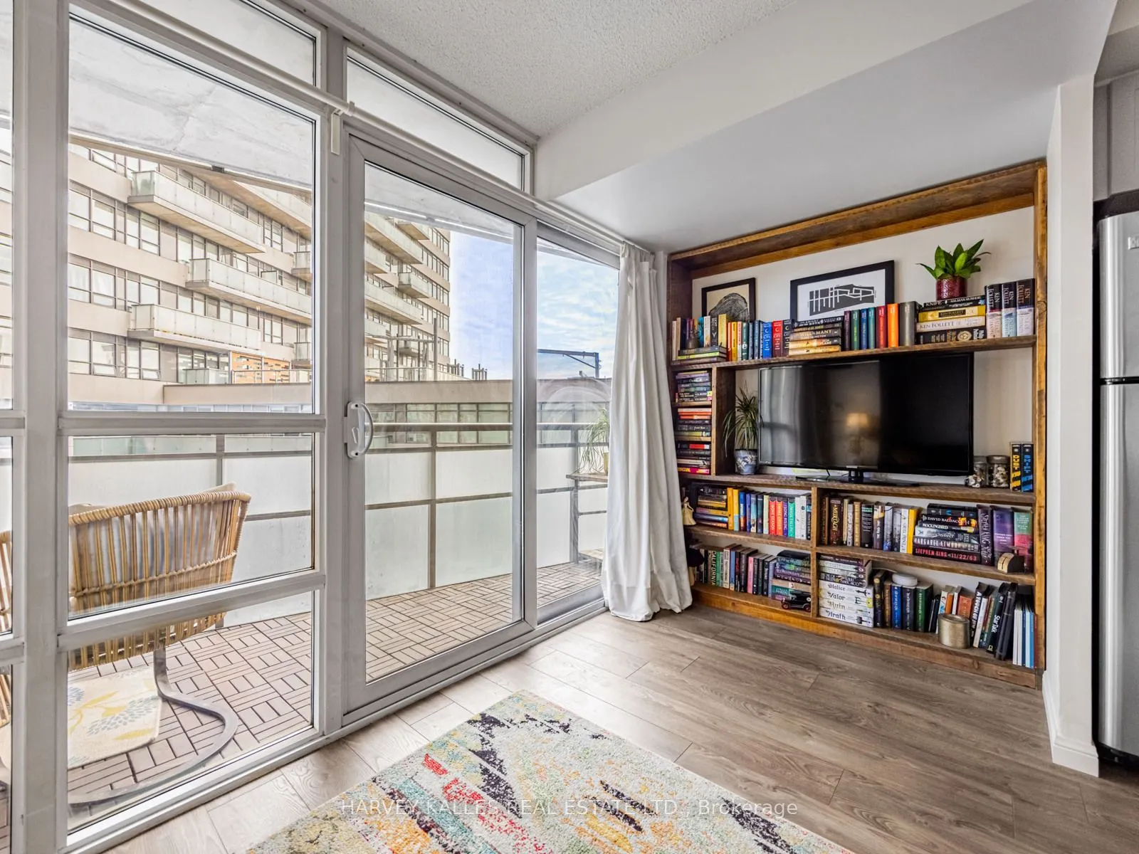 38 Joe Shuster Way, #703