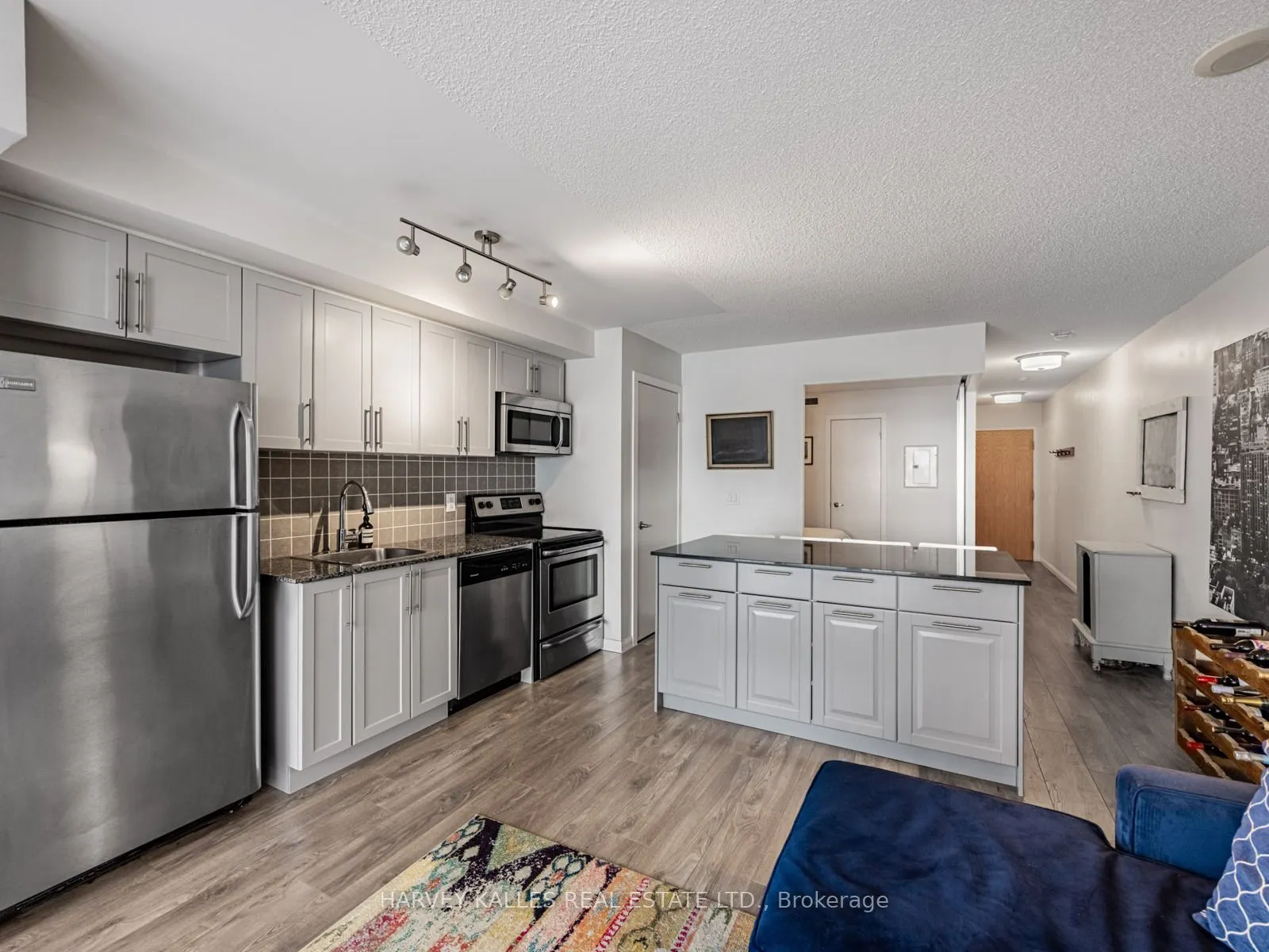 38 Joe Shuster Way, #703