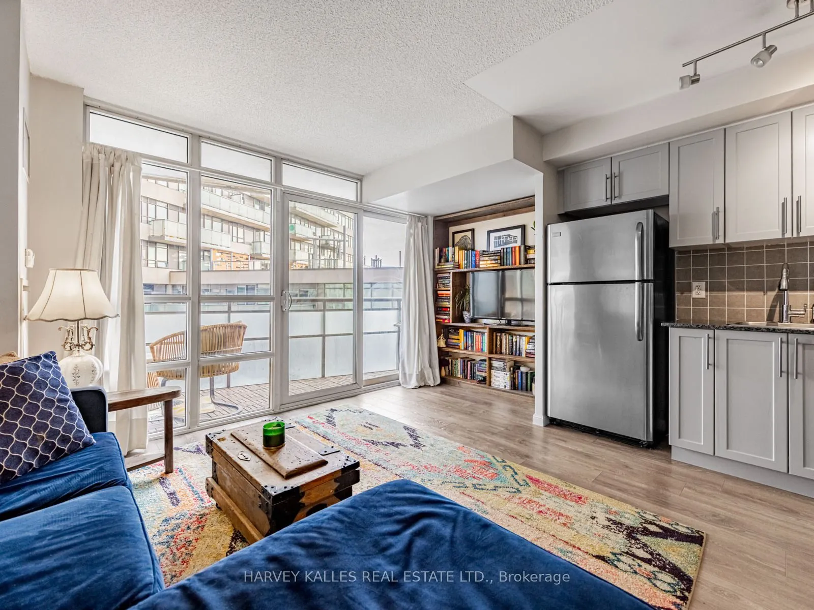 38 Joe Shuster Way, #703