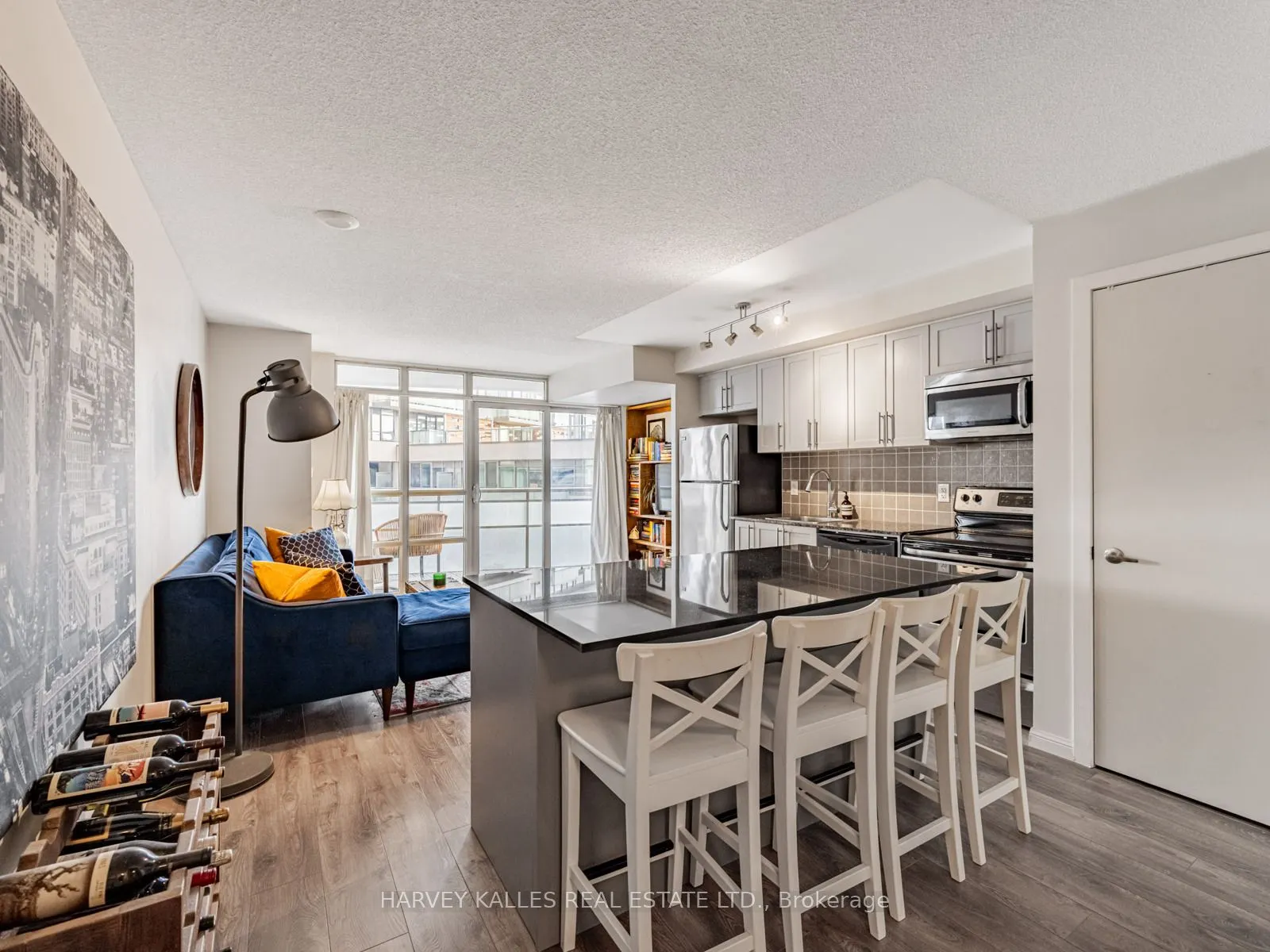 38 Joe Shuster Way, #703