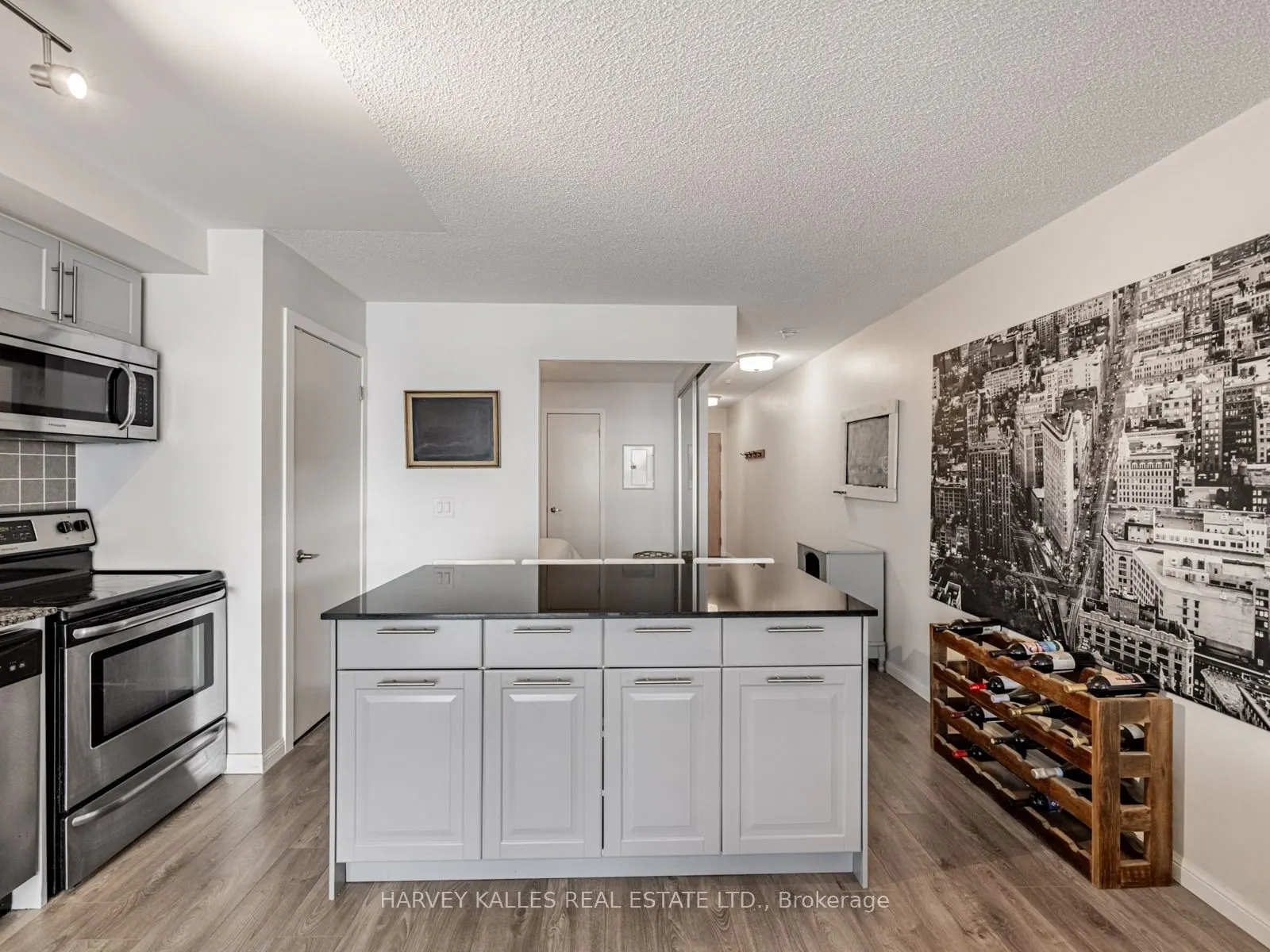 38 Joe Shuster Way, #703