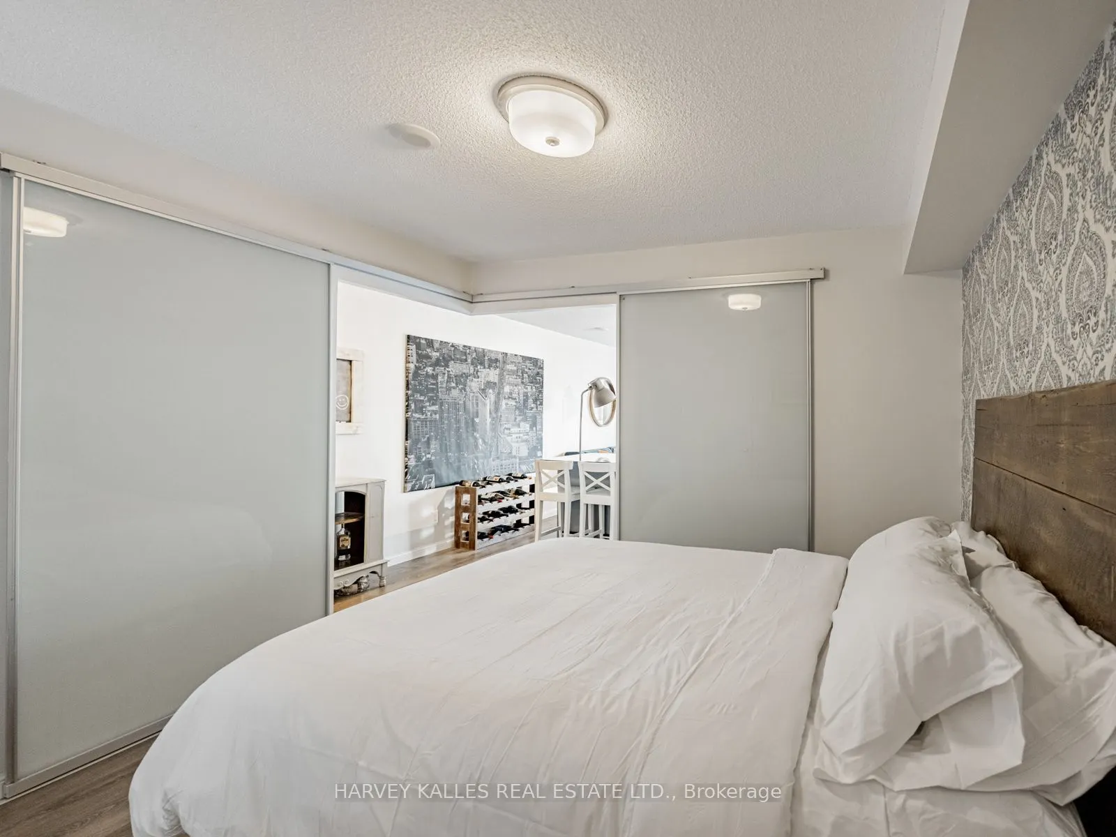 38 Joe Shuster Way, #703