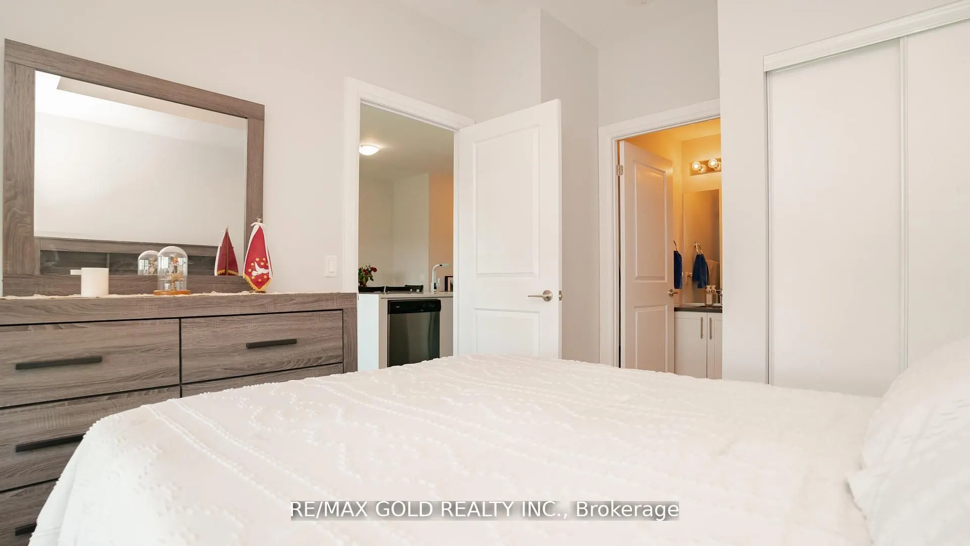 65 Yorkland Boulevard, #1001