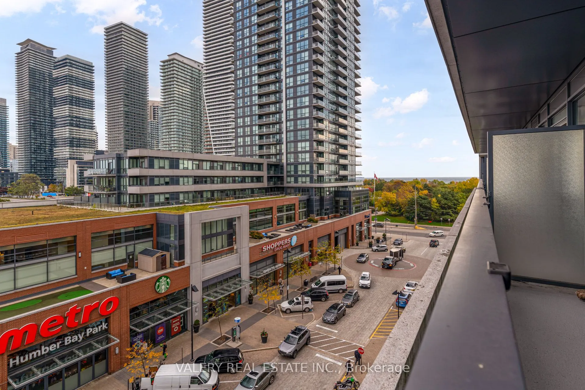 2220 Lake Shore Boulevard W, #708